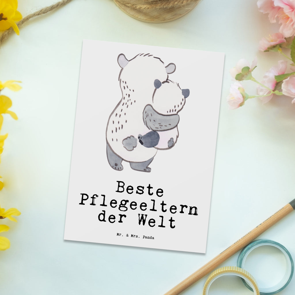 Postkarte Panda Beste Pflegeeltern der Welt Postkarte, Karte, Geschenkkarte, Grußkarte, Einladung, Ansichtskarte, Geburtstagskarte, Einladungskarte, Dankeskarte, Ansichtskarten, Einladung Geburtstag, Einladungskarten Geburtstag, für, Dankeschön, Geschenk, Schenken, Geburtstag, Geburtstagsgeschenk, Geschenkidee, Danke, Bedanken, Mitbringsel, Freude machen, Geschenktipp, Pflegeeltern, Pflegekind, Adoption, Eltern, Mama, Papa, Mami, Papi, Familie, Elternpaar, Mama und Papa