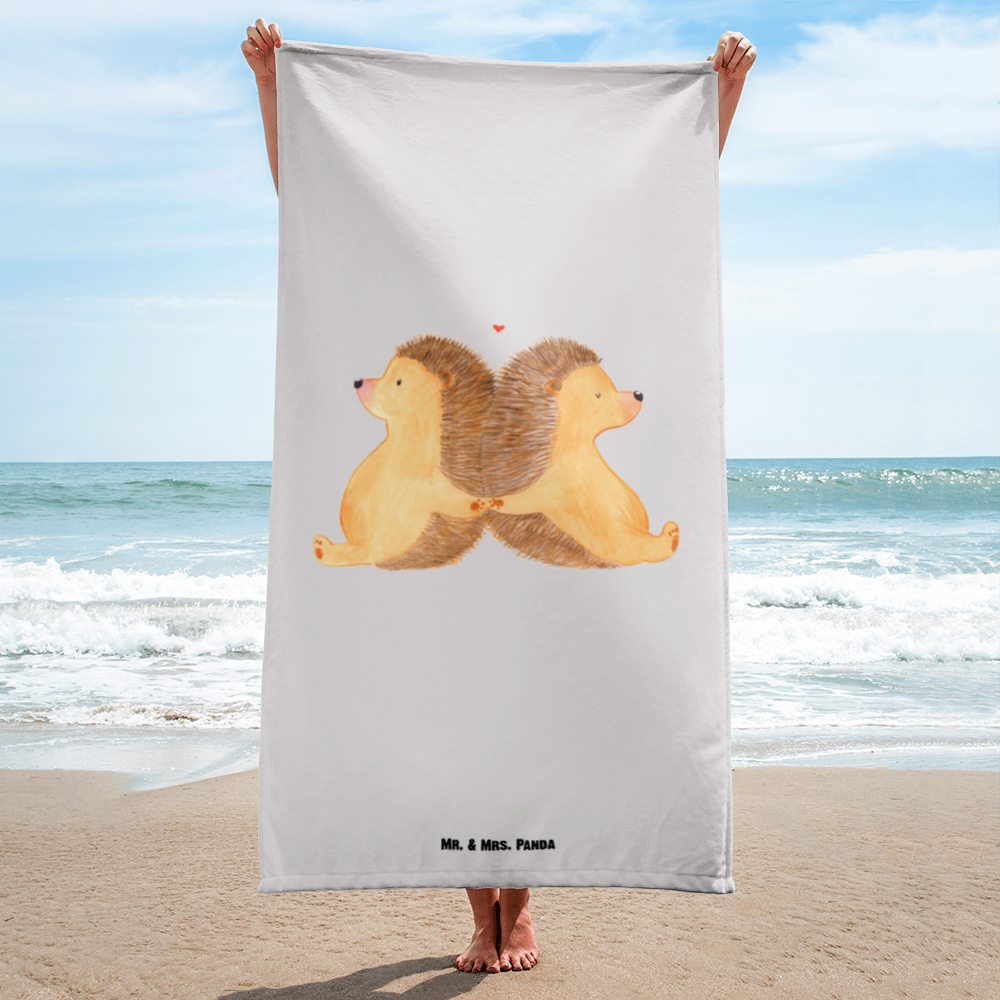 XL Badehandtuch Igel händchenhaltend Handtuch, Badetuch, Duschtuch, Strandtuch, Saunatuch, Liebe, Partner, Freund, Freundin, Ehemann, Ehefrau, Heiraten, Verlobung, Heiratsantrag, Liebesgeschenk, Jahrestag, Hocheitstag, Igel, Igelliebe, Hand in Hand, Liebesbeweis, große Liebe, Liebesbotschaft, Hochzeit, Lieblingsmensch, Gemeinsamkeit, Love, Geschenk für zwei