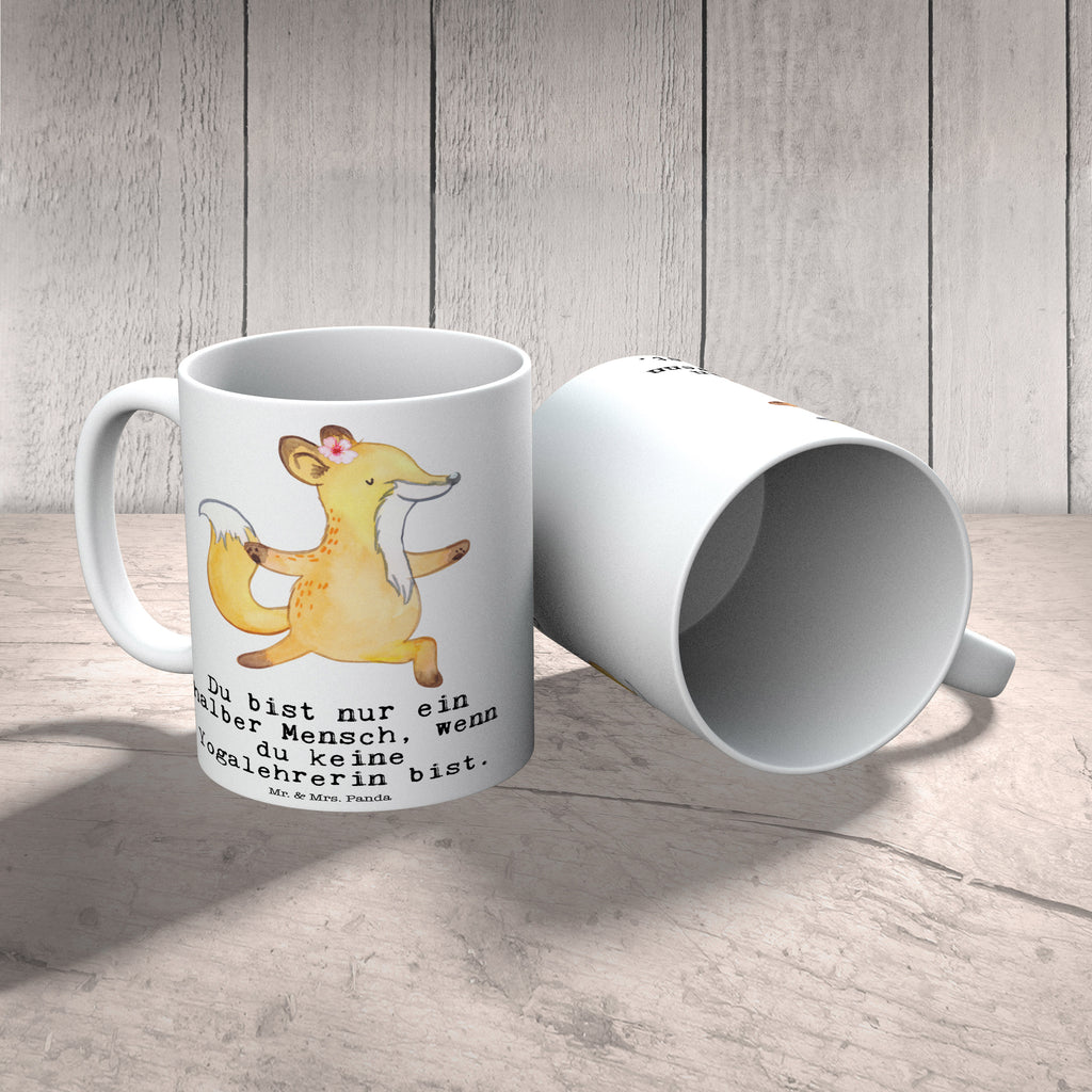 Tasse Yogalehrerin mit Herz Tasse, Kaffeetasse, Teetasse, Becher, Kaffeebecher, Teebecher, Keramiktasse, Porzellantasse, Büro Tasse, Geschenk Tasse, Tasse Sprüche, Tasse Motive, Kaffeetassen, Tasse bedrucken, Designer Tasse, Cappuccino Tassen, Schöne Teetassen, Beruf, Ausbildung, Jubiläum, Abschied, Rente, Kollege, Kollegin, Geschenk, Schenken, Arbeitskollege, Mitarbeiter, Firma, Danke, Dankeschön