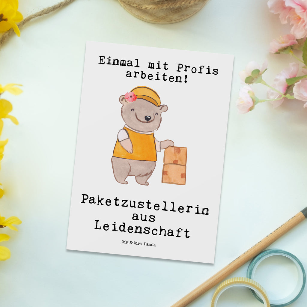 Postkarte Paketzustellerin aus Leidenschaft Postkarte, Karte, Geschenkkarte, Grußkarte, Einladung, Ansichtskarte, Geburtstagskarte, Einladungskarte, Dankeskarte, Ansichtskarten, Einladung Geburtstag, Einladungskarten Geburtstag, Beruf, Ausbildung, Jubiläum, Abschied, Rente, Kollege, Kollegin, Geschenk, Schenken, Arbeitskollege, Mitarbeiter, Firma, Danke, Dankeschön, Paketzustellerin, Paketbotin, Zustellservice Pakete