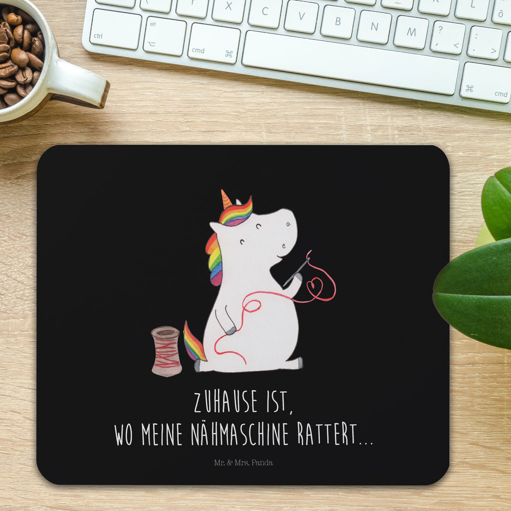 Mauspad Einhorn Näherin Mousepad, Computer zubehör, Büroausstattung, PC Zubehör, Arbeitszimmer, Mauspad, Einzigartiges Mauspad, Designer Mauspad, Einhorn, Einhörner, Einhorn Deko, Pegasus, Unicorn, Näherin, nähen, Mädchen, Freundin, Häkeln, Stricken, basteln, Nähzimmer