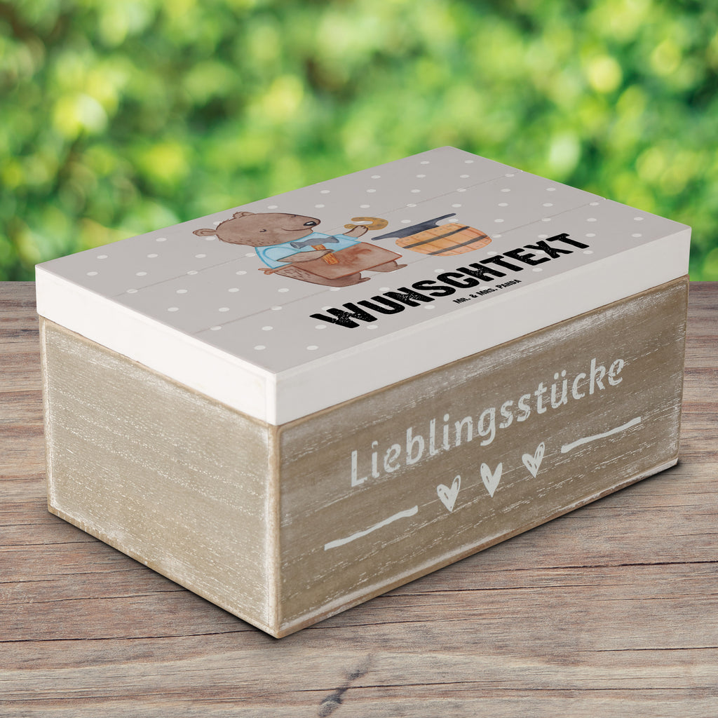 Personalisierte Holzkiste Schmied mit Herz Holzkiste mit Namen, Kiste mit Namen, Schatzkiste mit Namen, Truhe mit Namen, Schatulle mit Namen, Erinnerungsbox mit Namen, Erinnerungskiste, mit Namen, Dekokiste mit Namen, Aufbewahrungsbox mit Namen, Holzkiste Personalisiert, Kiste Personalisiert, Schatzkiste Personalisiert, Truhe Personalisiert, Schatulle Personalisiert, Erinnerungsbox Personalisiert, Erinnerungskiste Personalisiert, Dekokiste Personalisiert, Aufbewahrungsbox Personalisiert, Geschenkbox personalisiert, GEschenkdose personalisiert, Beruf, Ausbildung, Jubiläum, Abschied, Rente, Kollege, Kollegin, Geschenk, Schenken, Arbeitskollege, Mitarbeiter, Firma, Danke, Dankeschön