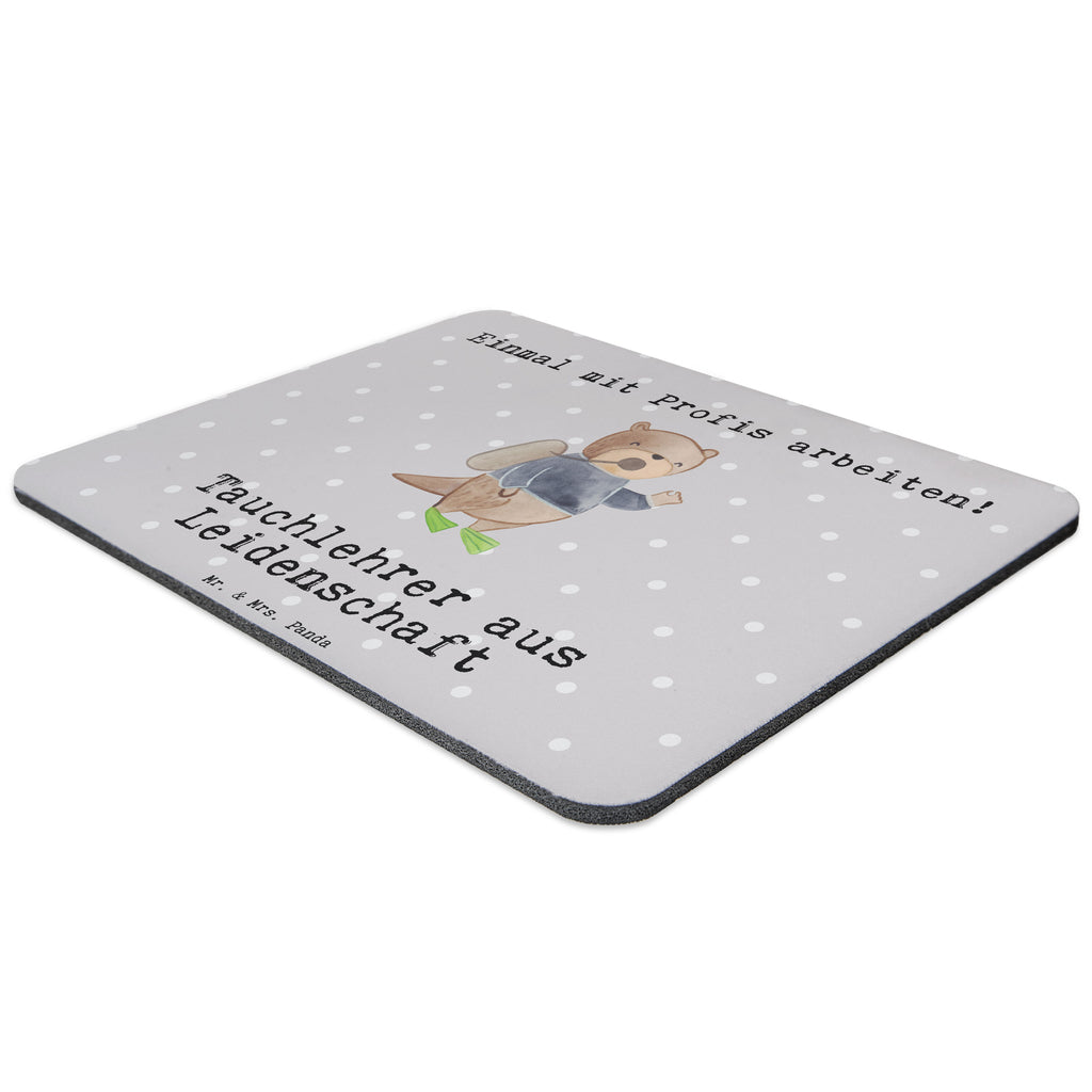 Mauspad Tauchlehrer aus Leidenschaft Mousepad, Computer zubehör, Büroausstattung, PC Zubehör, Arbeitszimmer, Mauspad, Einzigartiges Mauspad, Designer Mauspad, Mausunterlage, Mauspad Büro, Beruf, Ausbildung, Jubiläum, Abschied, Rente, Kollege, Kollegin, Geschenk, Schenken, Arbeitskollege, Mitarbeiter, Firma, Danke, Dankeschön