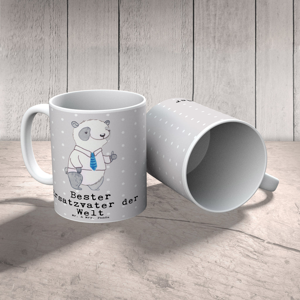 Tasse Panda Bester Ersatzvater der Welt Tasse, Kaffeetasse, Teetasse, Becher, Kaffeebecher, Teebecher, Keramiktasse, Porzellantasse, Büro Tasse, Geschenk Tasse, Tasse Sprüche, Tasse Motive, Kaffeetassen, Tasse bedrucken, Designer Tasse, Cappuccino Tassen, Schöne Teetassen, für, Dankeschön, Geschenk, Schenken, Geburtstag, Geburtstagsgeschenk, Geschenkidee, Danke, Bedanken, Mitbringsel, Freude machen, Geschenktipp, Bester, Ersatzvater, Ersatz, zweiter, Vater, Papa, Dad, Daddy, Paps, Papi, Vati, Eltern, Geschenk Vater, Mann, Familie, Kleinigkeit