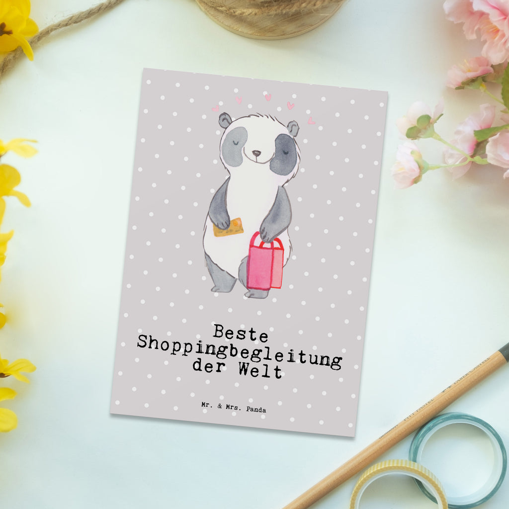 Postkarte Panda Beste Shoppingbegleitung der Welt Postkarte, Karte, Geschenkkarte, Grußkarte, Einladung, Ansichtskarte, Geburtstagskarte, Einladungskarte, Dankeskarte, Ansichtskarten, Einladung Geburtstag, Einladungskarten Geburtstag, für, Dankeschön, Geschenk, Schenken, Geburtstag, Geburtstagsgeschenk, Geschenkidee, Danke, Bedanken, Mitbringsel, Freude machen, Geschenktipp, Shoppingbegleitung, Shoppingpartner, Begleitung, Shoppen, Partner, Freundin, Freund, bff, Shopping, Einkaufen, Shopping-Queen, Queen, Bester