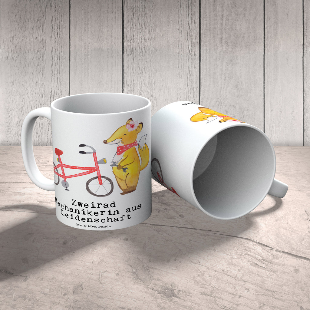 Tasse Zweirad Mechanikerin aus Leidenschaft Tasse, Kaffeetasse, Teetasse, Becher, Kaffeebecher, Teebecher, Keramiktasse, Porzellantasse, Büro Tasse, Geschenk Tasse, Tasse Sprüche, Tasse Motive, Kaffeetassen, Tasse bedrucken, Designer Tasse, Cappuccino Tassen, Schöne Teetassen, Beruf, Ausbildung, Jubiläum, Abschied, Rente, Kollege, Kollegin, Geschenk, Schenken, Arbeitskollege, Mitarbeiter, Firma, Danke, Dankeschön