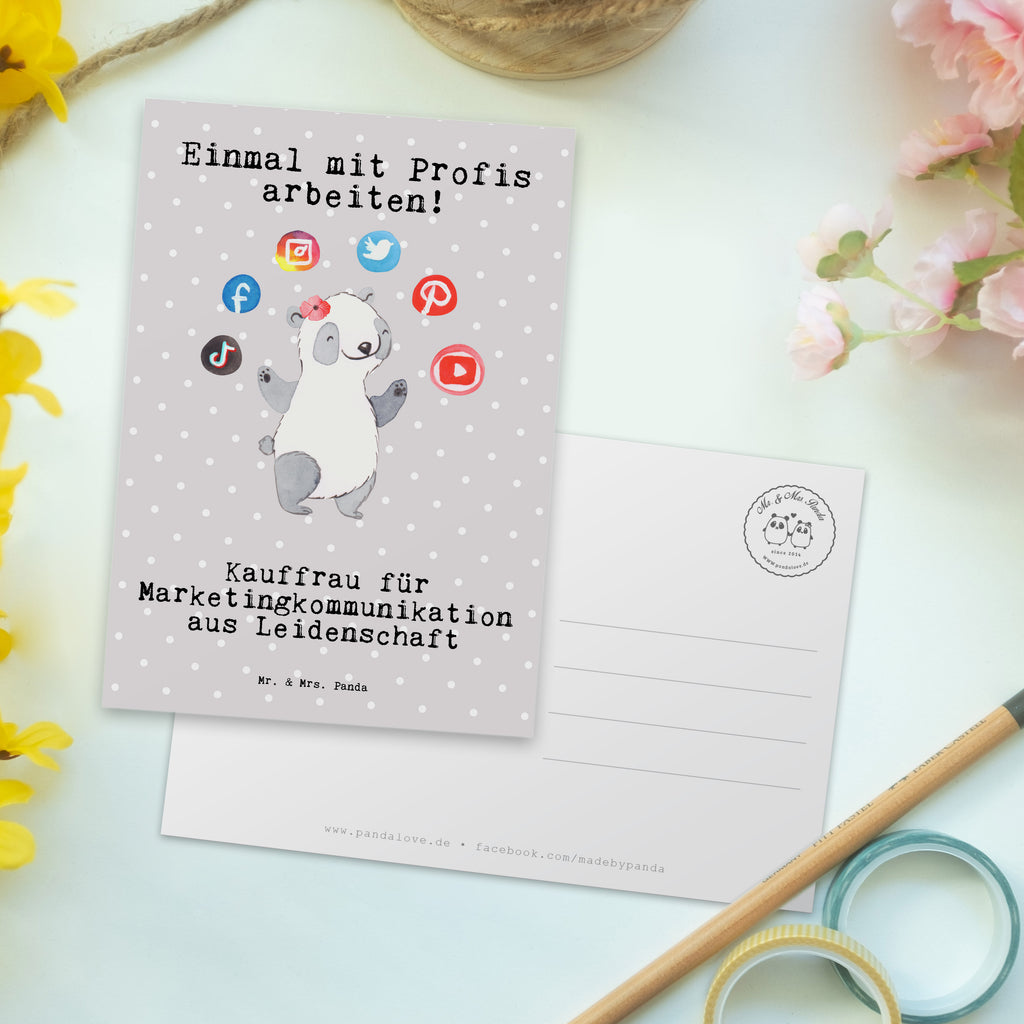 Postkarte Kauffrau für Marketingkommunikation aus Leidenschaft Postkarte, Karte, Geschenkkarte, Grußkarte, Einladung, Ansichtskarte, Geburtstagskarte, Einladungskarte, Dankeskarte, Ansichtskarten, Einladung Geburtstag, Einladungskarten Geburtstag, Beruf, Ausbildung, Jubiläum, Abschied, Rente, Kollege, Kollegin, Geschenk, Schenken, Arbeitskollege, Mitarbeiter, Firma, Danke, Dankeschön