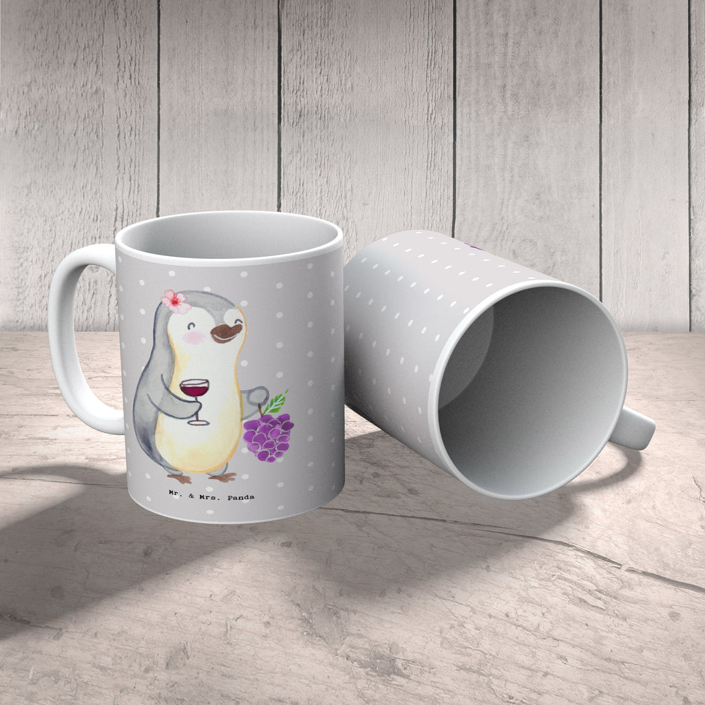 Tasse Weinhändlerin mit Herz Tasse, Kaffeetasse, Teetasse, Becher, Kaffeebecher, Teebecher, Keramiktasse, Porzellantasse, Büro Tasse, Geschenk Tasse, Tasse Sprüche, Tasse Motive, Kaffeetassen, Tasse bedrucken, Designer Tasse, Cappuccino Tassen, Schöne Teetassen, Beruf, Ausbildung, Jubiläum, Abschied, Rente, Kollege, Kollegin, Geschenk, Schenken, Arbeitskollege, Mitarbeiter, Firma, Danke, Dankeschön