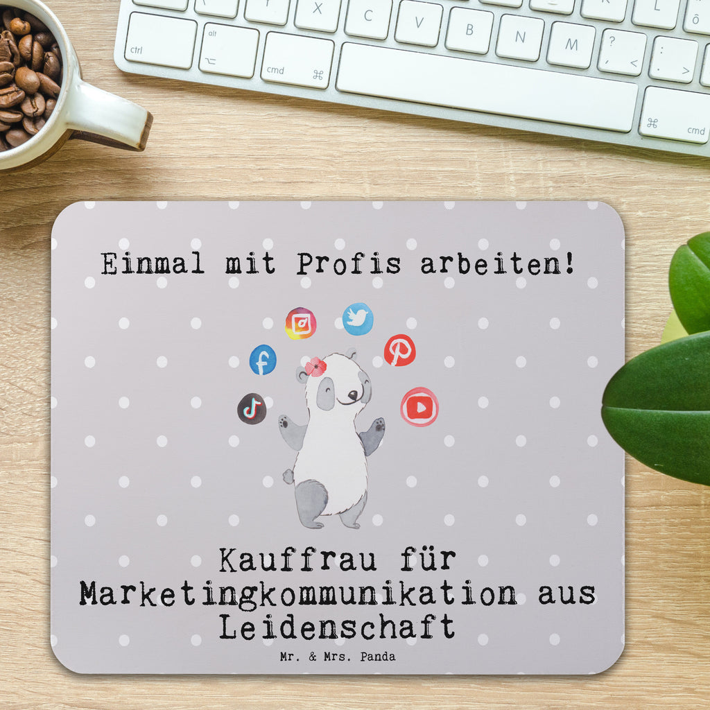 Mauspad Kauffrau für Marketingkommunikation aus Leidenschaft Mousepad, Computer zubehör, Büroausstattung, PC Zubehör, Arbeitszimmer, Mauspad, Einzigartiges Mauspad, Designer Mauspad, Mausunterlage, Mauspad Büro, Beruf, Ausbildung, Jubiläum, Abschied, Rente, Kollege, Kollegin, Geschenk, Schenken, Arbeitskollege, Mitarbeiter, Firma, Danke, Dankeschön