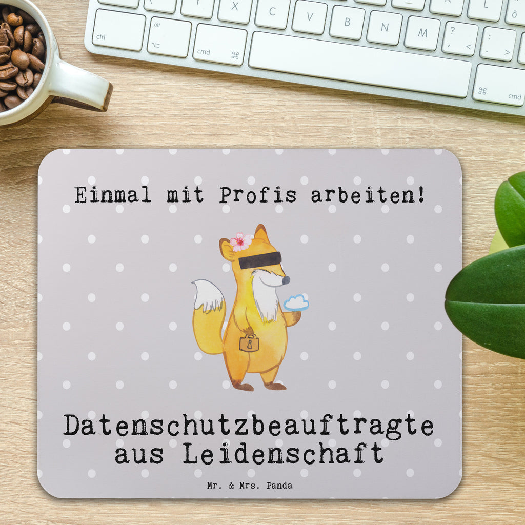 Mauspad Datenschutzbeauftragte aus Leidenschaft Mousepad, Computer zubehör, Büroausstattung, PC Zubehör, Arbeitszimmer, Mauspad, Einzigartiges Mauspad, Designer Mauspad, Mausunterlage, Mauspad Büro, Beruf, Ausbildung, Jubiläum, Abschied, Rente, Kollege, Kollegin, Geschenk, Schenken, Arbeitskollege, Mitarbeiter, Firma, Danke, Dankeschön, Datenschutzbeauftragte, Datenschutz, Datenschützerin, Anonymität