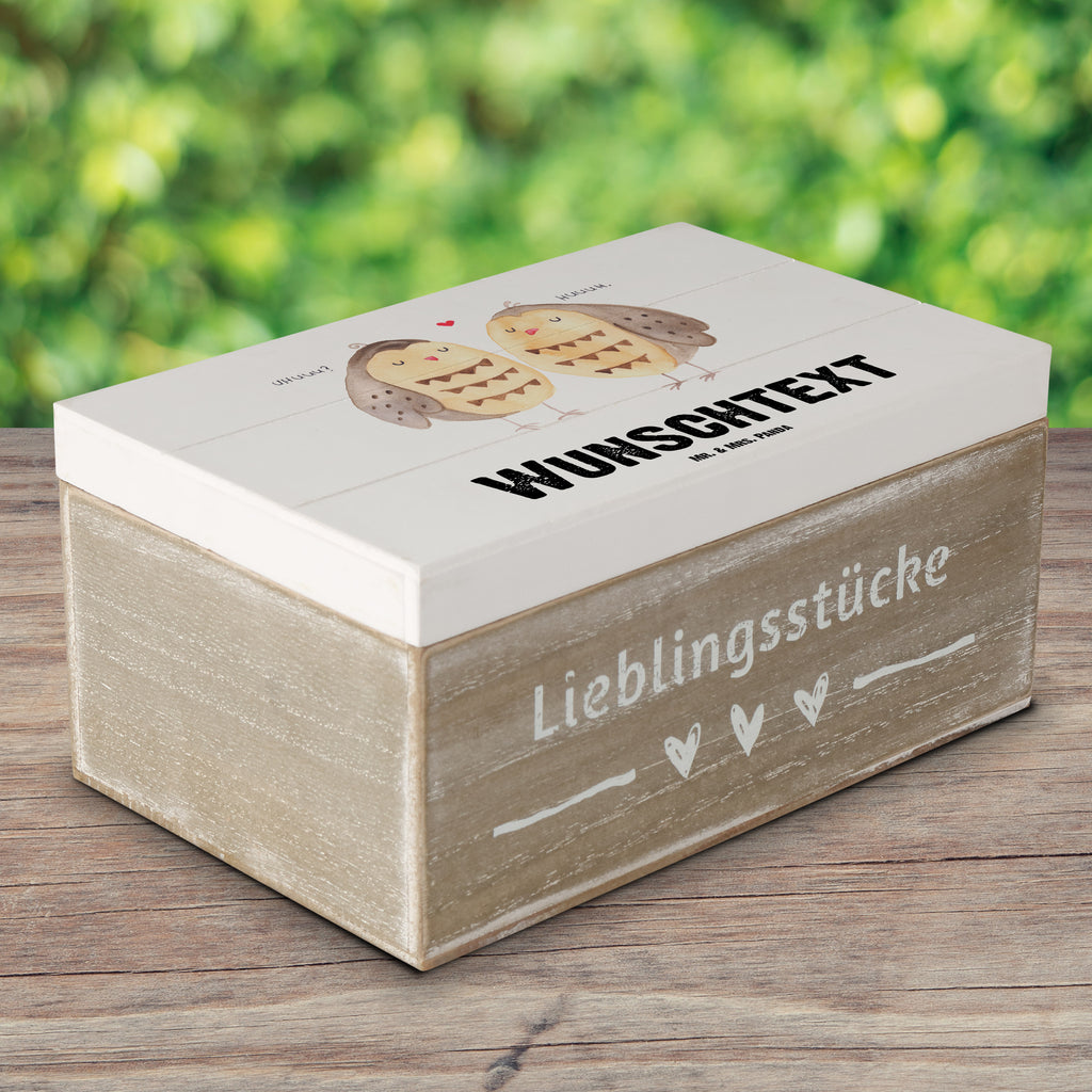 Personalisierte Holzkiste Eule Liebe Holzkiste mit Namen, Kiste mit Namen, Schatzkiste mit Namen, Truhe mit Namen, Schatulle mit Namen, Erinnerungsbox mit Namen, Erinnerungskiste, mit Namen, Dekokiste mit Namen, Aufbewahrungsbox mit Namen, Holzkiste Personalisiert, Kiste Personalisiert, Schatzkiste Personalisiert, Truhe Personalisiert, Schatulle Personalisiert, Erinnerungsbox Personalisiert, Erinnerungskiste Personalisiert, Dekokiste Personalisiert, Aufbewahrungsbox Personalisiert, Geschenkbox personalisiert, GEschenkdose personalisiert, Eule, Eule Deko, Liebe, Hochzeit Spruch, Owl, All you need is love, Liebe Spruch, Freundin Geschenk, Freund, Wortspiel lustig