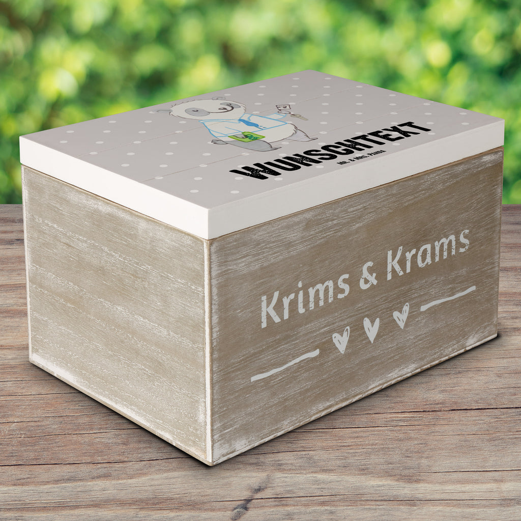 Personalisierte Holzkiste Hotelkaufmann mit Herz Holzkiste mit Namen, Kiste mit Namen, Schatzkiste mit Namen, Truhe mit Namen, Schatulle mit Namen, Erinnerungsbox mit Namen, Erinnerungskiste, mit Namen, Dekokiste mit Namen, Aufbewahrungsbox mit Namen, Holzkiste Personalisiert, Kiste Personalisiert, Schatzkiste Personalisiert, Truhe Personalisiert, Schatulle Personalisiert, Erinnerungsbox Personalisiert, Erinnerungskiste Personalisiert, Dekokiste Personalisiert, Aufbewahrungsbox Personalisiert, Geschenkbox personalisiert, GEschenkdose personalisiert, Beruf, Ausbildung, Jubiläum, Abschied, Rente, Kollege, Kollegin, Geschenk, Schenken, Arbeitskollege, Mitarbeiter, Firma, Danke, Dankeschön, Hotelkaufmann, Hotelfachmann, Hotelfachangestellter, Hotelier, Hoteleröffnung