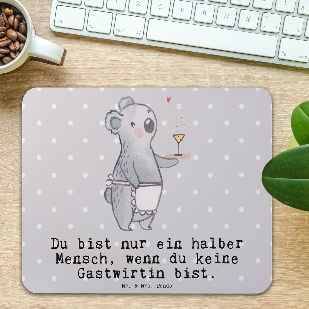 Mauspad Gastwirtin mit Herz Mousepad, Computer zubehör, Büroausstattung, PC Zubehör, Arbeitszimmer, Mauspad, Einzigartiges Mauspad, Designer Mauspad, Mausunterlage, Mauspad Büro, Beruf, Ausbildung, Jubiläum, Abschied, Rente, Kollege, Kollegin, Geschenk, Schenken, Arbeitskollege, Mitarbeiter, Firma, Danke, Dankeschön, Kneipenwirtin, Gastwirtin, Gaststätte, Kneipe, Eröffnung, Barkeeperin, Rum, Bar