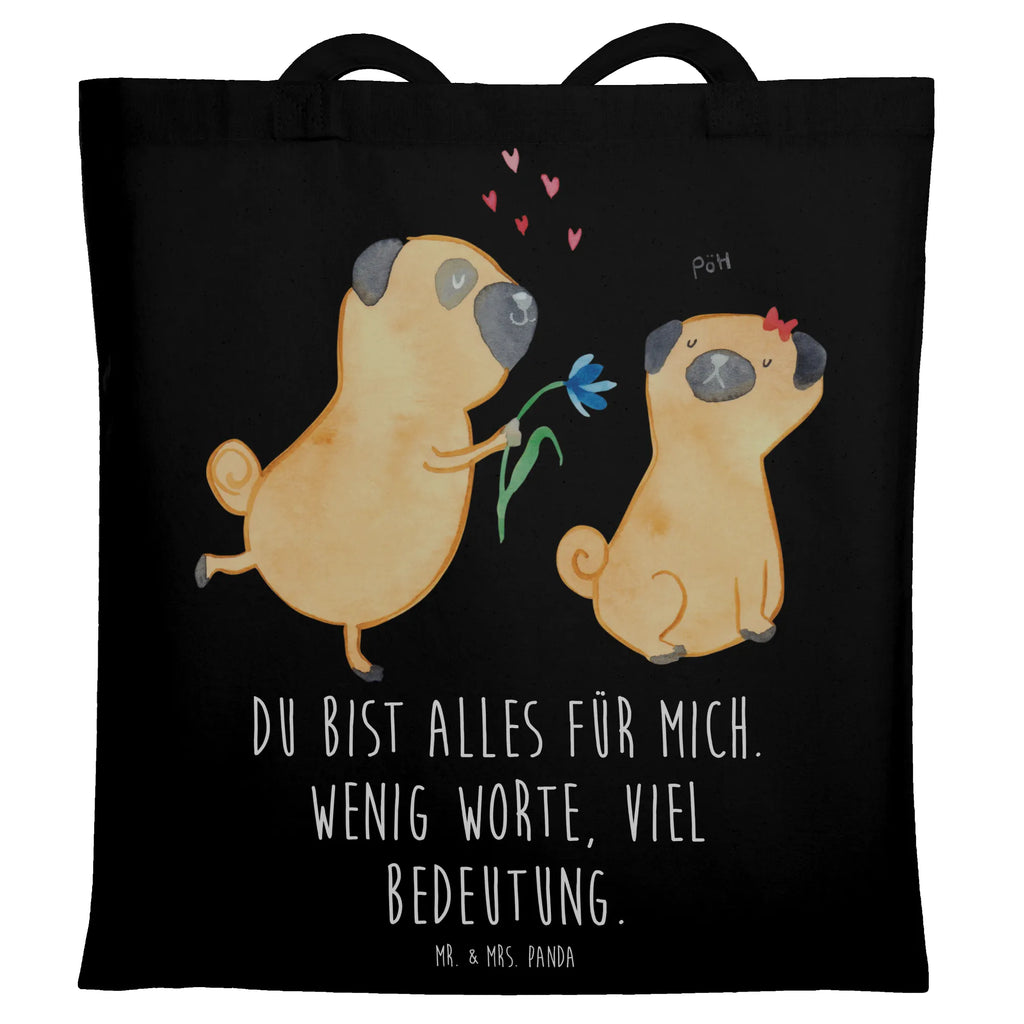 Tragetasche Mops Verliebt Beuteltasche, Beutel, Einkaufstasche, Jutebeutel, Stoffbeutel, Tasche, Shopper, Umhängetasche, Strandtasche, Schultertasche, Stofftasche, Tragetasche, Badetasche, Jutetasche, Einkaufstüte, Laptoptasche, Hund, Hundemotiv, Haustier, Hunderasse, Tierliebhaber, Hundebesitzer, Sprüche, Mops, Möpse, Hundeliebe, verliebt, Liebe, Liebesspruch. Verlobt, Geschenk Freund, Partner