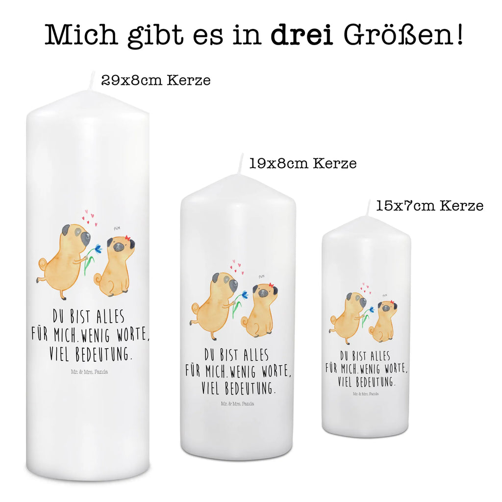 Kerze Mops Verliebt Kerze, Taufkerze, Kommunionskerze, Geburtstagskerze, Geschenk Kerze, Taufgeschenk Kerze, Kerze mit Druck, Besondere Kerze, Geschenkidee Kerze, Kerze für Kommunion, Geburtstag Kerze, Kommunion Kerze, Hund, Hundemotiv, Haustier, Hunderasse, Tierliebhaber, Hundebesitzer, Sprüche, Mops, Möpse, Hundeliebe, verliebt, Liebe, Liebesspruch. Verlobt, Geschenk Freund, Partner