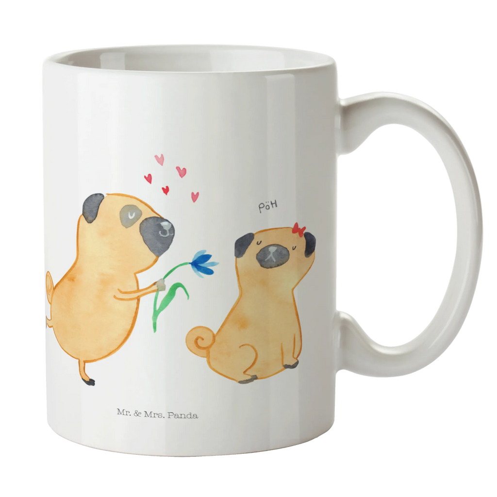 Tasse Mops Verliebt Tasse, Kaffeetasse, Teetasse, Becher, Kaffeebecher, Teebecher, Keramiktasse, Porzellantasse, Büro Tasse, Geschenk Tasse, Tasse Sprüche, Tasse Motive, Kaffeetassen, Tasse bedrucken, Designer Tasse, Cappuccino Tassen, Schöne Teetassen, Hund, Hundemotiv, Haustier, Hunderasse, Tierliebhaber, Hundebesitzer, Sprüche, Mops, Möpse, Hundeliebe, verliebt, Liebe, Liebesspruch. Verlobt, Geschenk Freund, Partner