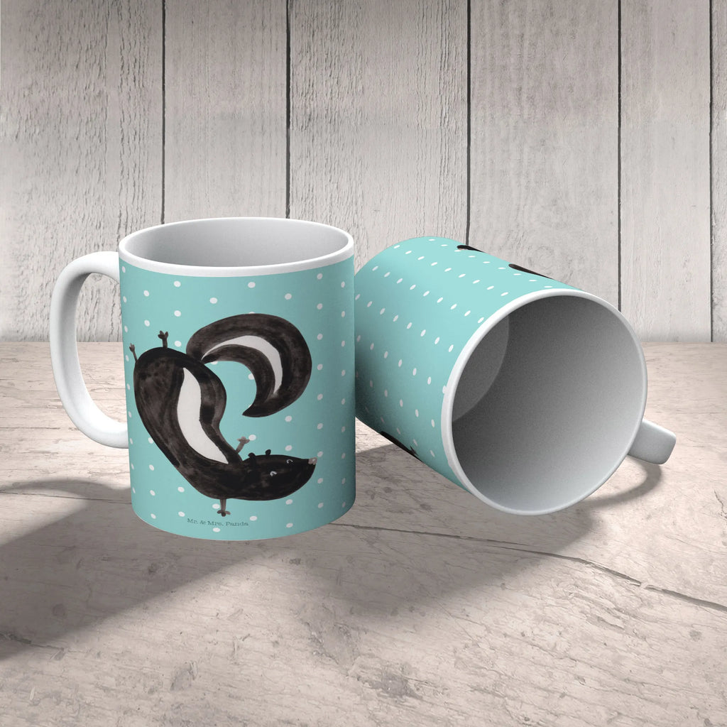 Tasse Stinktier Handstand Tasse, Kaffeetasse, Teetasse, Becher, Kaffeebecher, Teebecher, Keramiktasse, Porzellantasse, Büro Tasse, Geschenk Tasse, Tasse Sprüche, Tasse Motive, Kaffeetassen, Tasse bedrucken, Designer Tasse, Cappuccino Tassen, Schöne Teetassen, Stinktier, Skunk, Wildtier, Raubtier, Stinker, Stinki, Spielplatz, verpielt, Kind