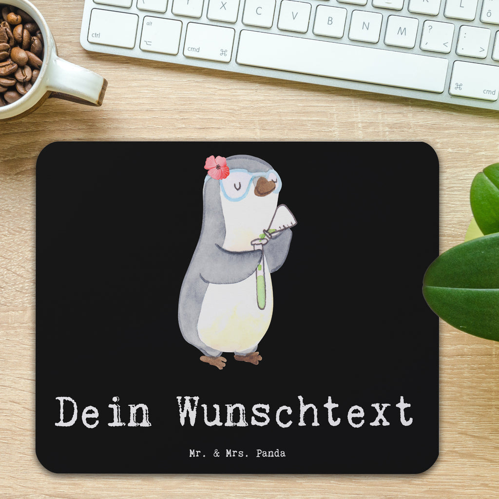 Personalisiertes Mauspad Chemikerin mit Herz Personalisiertes Mousepad, Personalisiertes Mouse Pad, Personalisiertes Mauspad, Mauspad mit Namen, Mousepad mit Namen, Mauspad bedrucken, Mousepad bedrucken, Namensaufdruck, selbst bedrucken, Arbeitszimmer Geschenk, Büro Geschenk, Mouse Pad mit Namen, Selbst bedrucken, Individuelles Mauspad, Einzigartiges Mauspad, Mauspad mit Namen gestalten, Beruf, Ausbildung, Jubiläum, Abschied, Rente, Kollege, Kollegin, Geschenk, Schenken, Arbeitskollege, Mitarbeiter, Firma, Danke, Dankeschön, Chemikerin, Chemielaborantin, Naturwissenschaftlerin, Labor, Studium, Forschung, Wissenschaftlerin