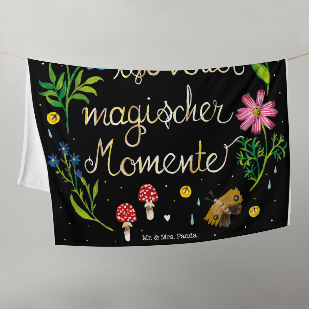 Babydecke Magische Welt Babydecke, Babygeschenk, Geschenk Geburt, Babyecke Kuscheldecke, Krabbeldecke, Blumen Deko, Frühlings Deko, Sommer Deko, Dekoration, positive Botschaft, Naturliebhaber, Outdoor, Natur, Abenteuer, Magische Momente, Spruch schön, Spruch positiv, Motivation, schwarz, magisch, Blumen, Nacht, Weisheit