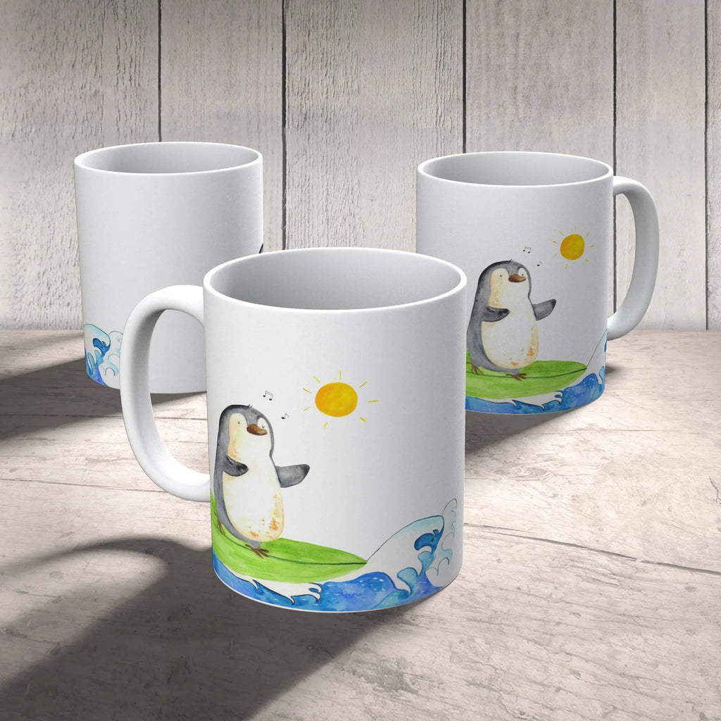 Tasse Pinguin Surfer Tasse, Kaffeetasse, Teetasse, Becher, Kaffeebecher, Teebecher, Keramiktasse, Porzellantasse, Büro Tasse, Geschenk Tasse, Tasse Sprüche, Tasse Motive, Kaffeetassen, Tasse bedrucken, Designer Tasse, Cappuccino Tassen, Schöne Teetassen, Pinguin, Pinguine, surfen, Surfer, Hawaii, Urlaub, Wellen, Wellen reiten, Portugal