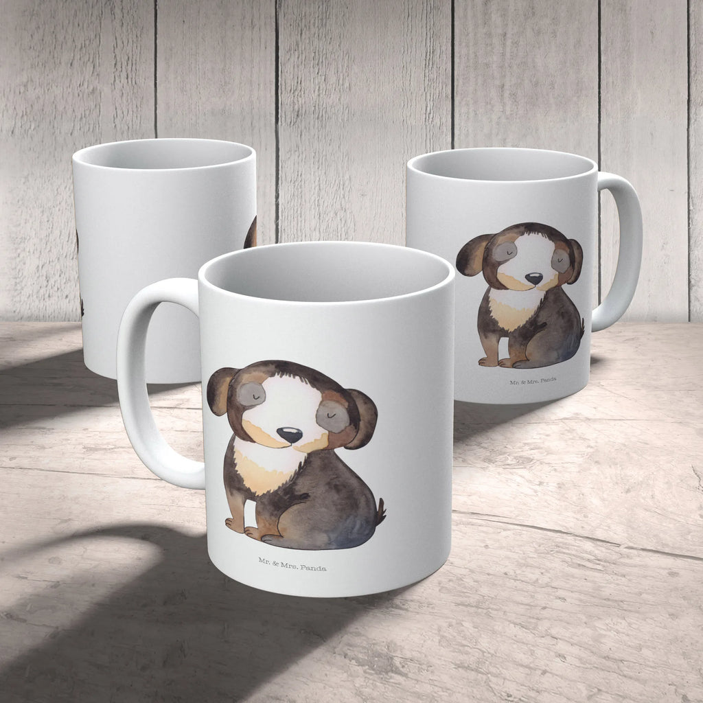 Tasse Hund entspannt Tasse, Kaffeetasse, Teetasse, Becher, Kaffeebecher, Teebecher, Keramiktasse, Porzellantasse, Büro Tasse, Geschenk Tasse, Tasse Sprüche, Tasse Motive, Kaffeetassen, Tasse bedrucken, Designer Tasse, Cappuccino Tassen, Schöne Teetassen, Hund, Hundemotiv, Haustier, Hunderasse, Tierliebhaber, Hundebesitzer, Sprüche, schwarzer Hund, Hundeliebe, Liebe, Hundeglück