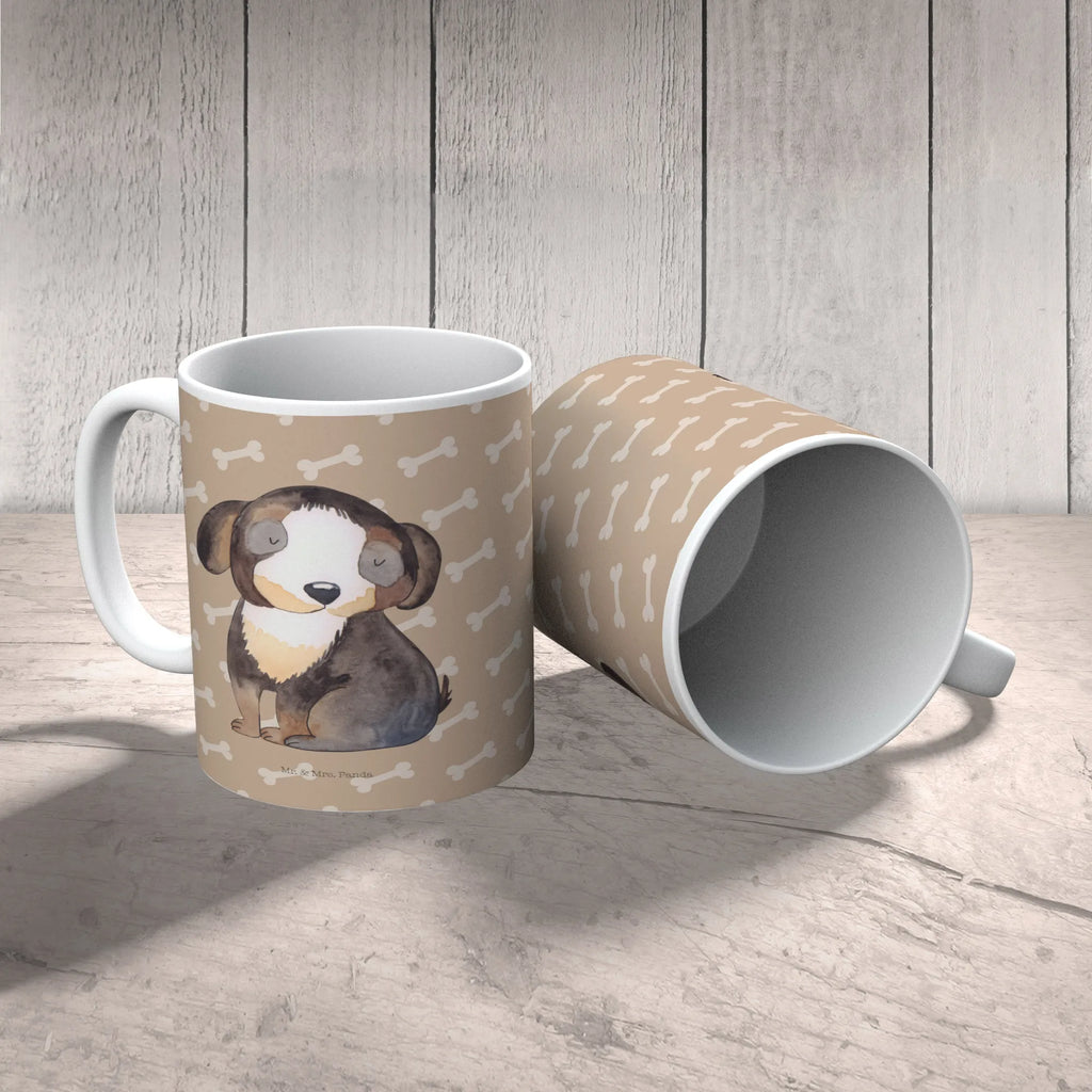 Tasse Hund entspannt Tasse, Kaffeetasse, Teetasse, Becher, Kaffeebecher, Teebecher, Keramiktasse, Porzellantasse, Büro Tasse, Geschenk Tasse, Tasse Sprüche, Tasse Motive, Kaffeetassen, Tasse bedrucken, Designer Tasse, Cappuccino Tassen, Schöne Teetassen, Hund, Hundemotiv, Haustier, Hunderasse, Tierliebhaber, Hundebesitzer, Sprüche, schwarzer Hund, Hundeliebe, Liebe, Hundeglück