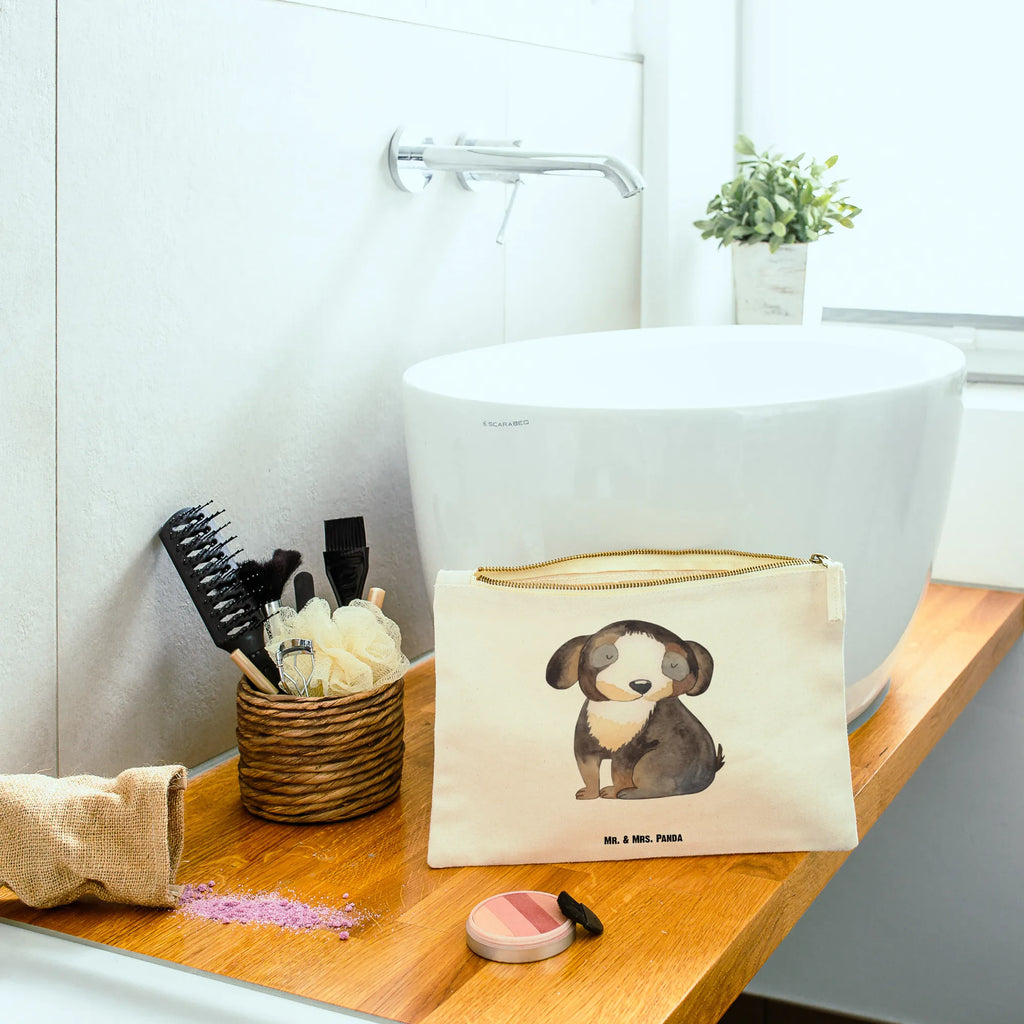 Schminktasche Hund entspannt Schminktasche, Kosmetiktasche, Kosmetikbeutel, Stiftemäppchen, Etui, Federmappe, Makeup, XXL, Schminketui, Kosmetiketui, Schlamperetui, Hund, Hundemotiv, Haustier, Hunderasse, Tierliebhaber, Hundebesitzer, Sprüche, schwarzer Hund, Hundeliebe, Liebe, Hundeglück