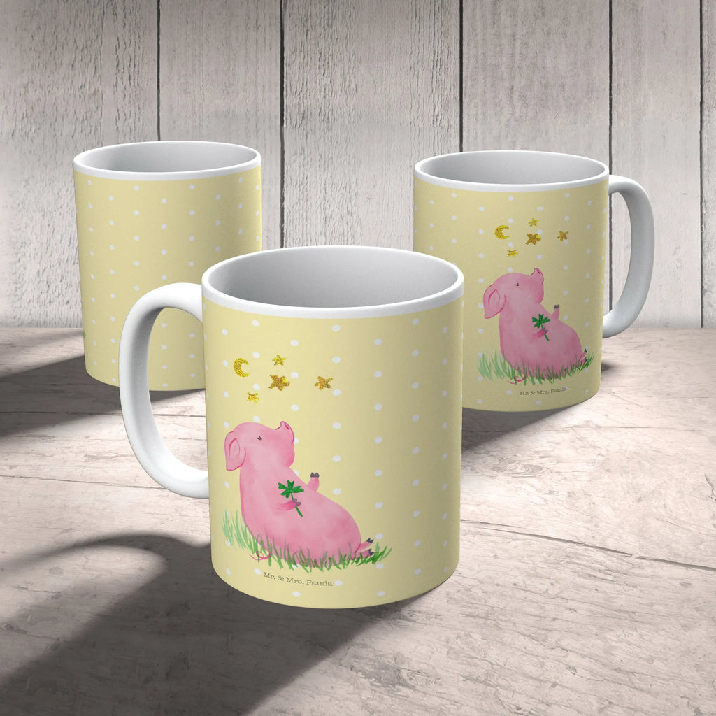 Tasse Schwein Glück Tasse, Kaffeetasse, Teetasse, Becher, Kaffeebecher, Teebecher, Keramiktasse, Porzellantasse, Büro Tasse, Geschenk Tasse, Tasse Sprüche, Tasse Motive, Kaffeetassen, Tasse bedrucken, Designer Tasse, Cappuccino Tassen, Schöne Teetassen, Tiermotive, Gute Laune, lustige Sprüche, Tiere, Glücksschwein. Glück, Schwein, Schweinchen, Sterne, Sernchen, Ziele, Träume, Motivation, Glücksbringer