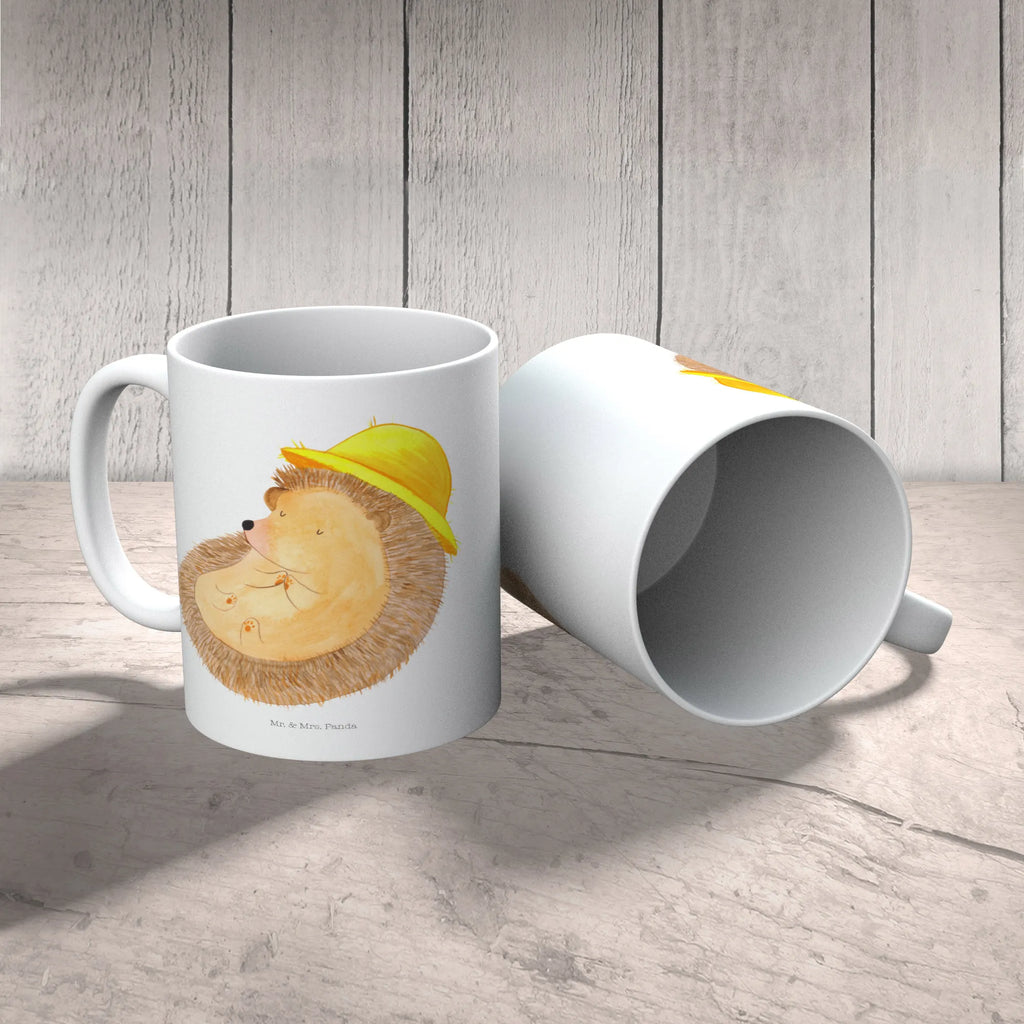 Tasse Igel betet Tasse, Kaffeetasse, Teetasse, Becher, Kaffeebecher, Teebecher, Keramiktasse, Porzellantasse, Büro Tasse, Geschenk Tasse, Tasse Sprüche, Tasse Motive, Kaffeetassen, Tasse bedrucken, Designer Tasse, Cappuccino Tassen, Schöne Teetassen, Tiermotive, Gute Laune, lustige Sprüche, Tiere, Igel, Igel mit Hut, Sonnenhut, Gott, Amen, beten, Leben, Dankbarkeit, Dankbar sein, dankbar, genießen