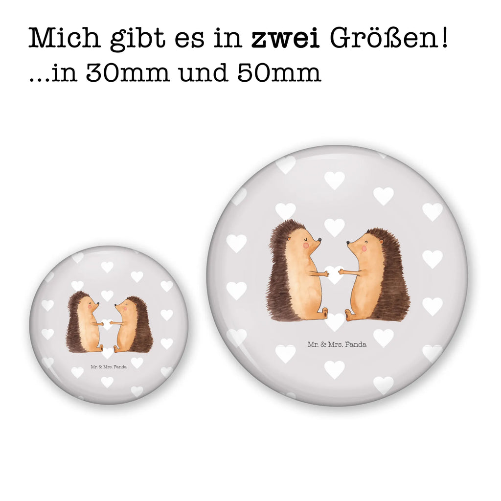 Button Igel Liebe 50mm Button, Button, Pin, Anstecknadel, Liebe, Partner, Freund, Freundin, Ehemann, Ehefrau, Heiraten, Verlobung, Heiratsantrag, Liebesgeschenk, Jahrestag, Hocheitstag, Verliebt, Verlobt, Verheiratet, Geschenk, Liebesbeweis, Hochzeitstag, Hochzeit, Igel