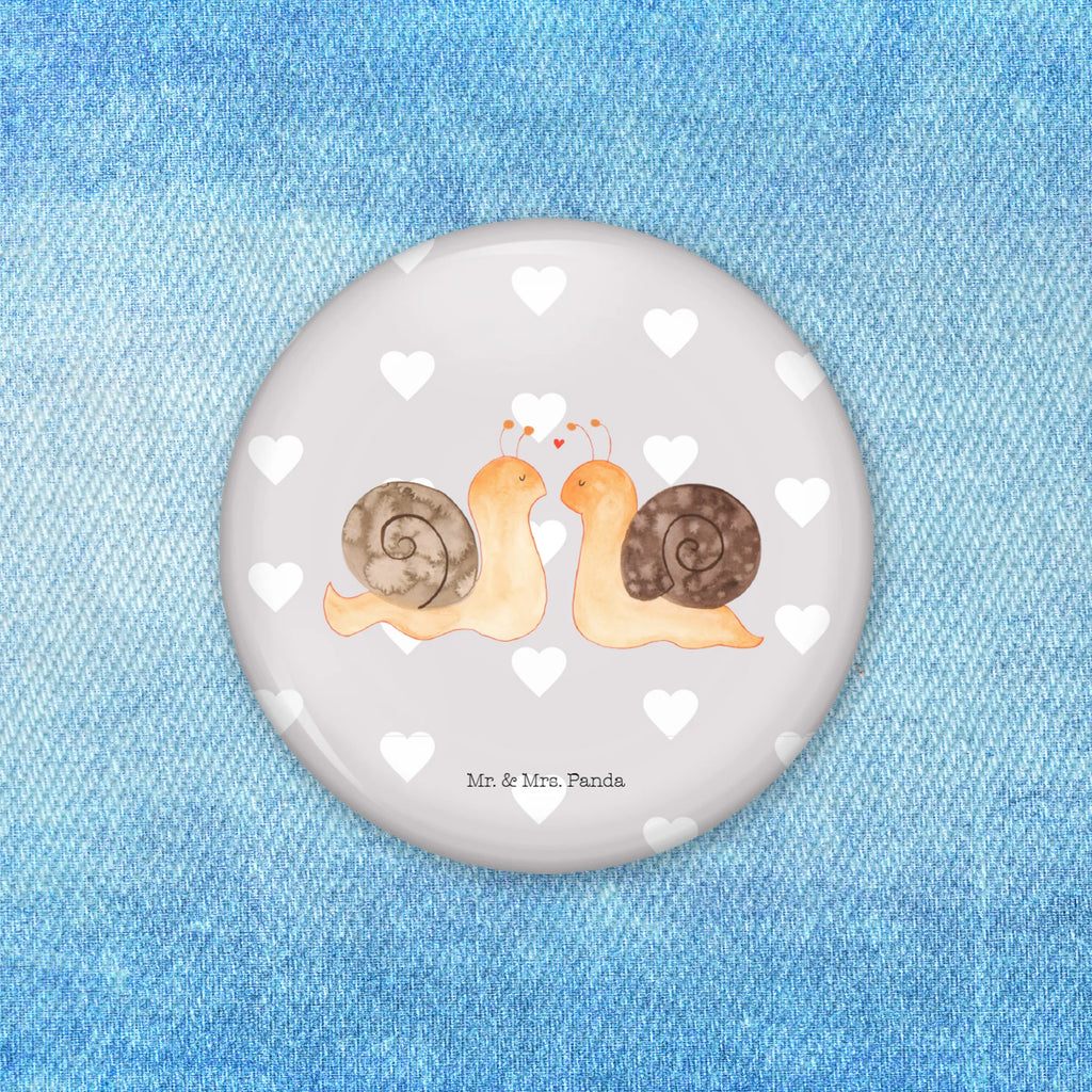 Button Schnecken Liebe 50mm Button, Button, Pin, Anstecknadel, Liebe, Partner, Freund, Freundin, Ehemann, Ehefrau, Heiraten, Verlobung, Heiratsantrag, Liebesgeschenk, Jahrestag, Hocheitstag