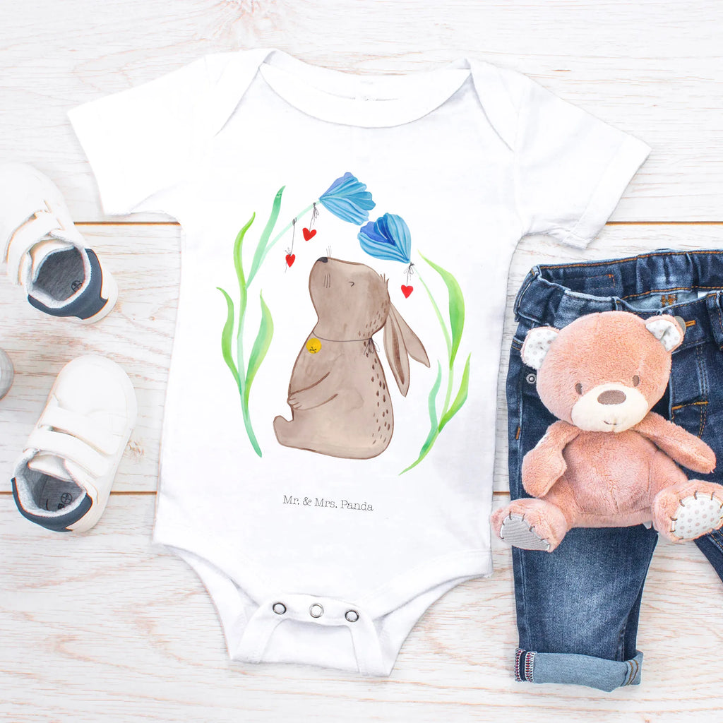 Organic Baby Body Hase Blume Babykleidung, Babystrampler, Strampler, Wickelbody, Baby Erstausstattung, Junge, Mädchen, Ostern, Osterhase, Ostergeschenke, Osternest, Osterdeko, Geschenke zu Ostern, Ostern Geschenk, Ostergeschenke Kinder, Ostern Kinder, Hase, Kaninchen, Kind, Taufe, Taufgeschenk, Geburt, Schwangerschaft, erstes Kind, Kindergeburtstag, Geburtstag, Hoffnung, Träume