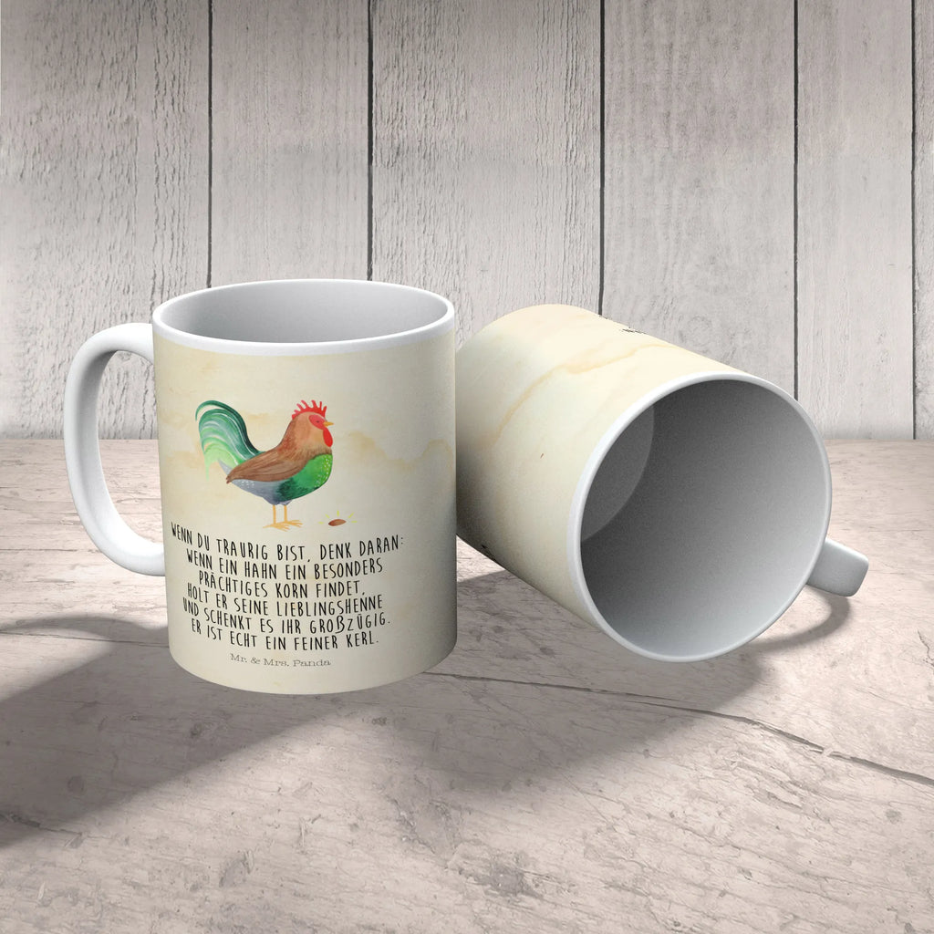 Kindertasse Hahn mit Korn Kindertasse, Kinder Tasse, Kunststoff Tasse, Kindergarten Tasse, Trinkbecher, Camping Becher, Kaffeetasse, Kunststoffbecher, Kindergartenbecher, Outdoorgeschirr, Kunststoffgeschirr, Reisebecher, Reisetasse, Kinderbecher, Bruchfeste Tasse, Bruchsichere Tasse, Plastik Tasse, Plastiktasse, Bauernhof, Hoftiere, Landwirt, Landwirtin, Hahn, Korn, Henne, Eier, Natur