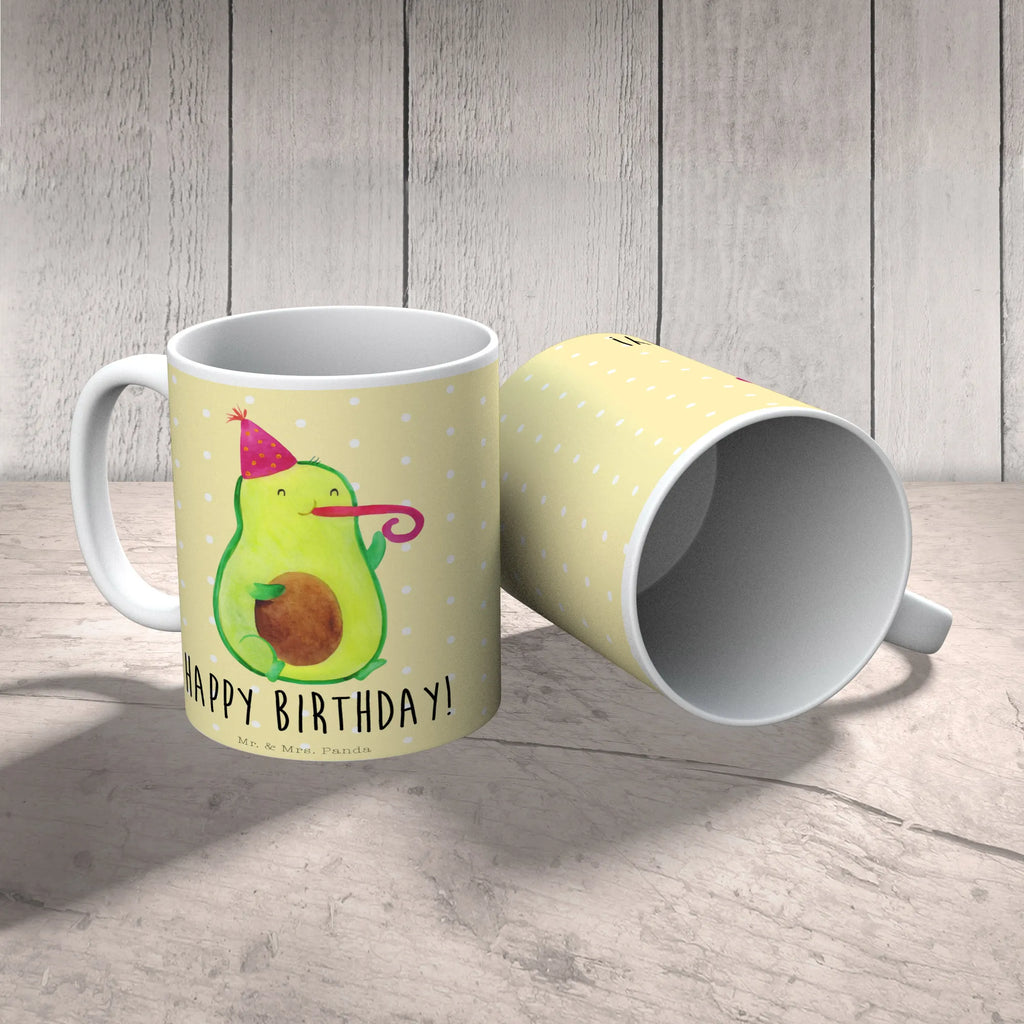 Tasse Avocado Birthday Tasse, Kaffeetasse, Teetasse, Becher, Kaffeebecher, Teebecher, Keramiktasse, Porzellantasse, Büro Tasse, Geschenk Tasse, Tasse Sprüche, Tasse Motive, Kaffeetassen, Tasse bedrucken, Designer Tasse, Cappuccino Tassen, Schöne Teetassen, Avocado, Veggie, Vegan, Gesund