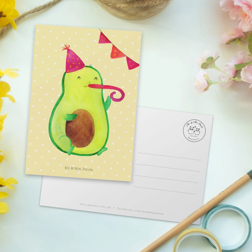 Postkarte Avocado Birthday Postkarte, Karte, Geschenkkarte, Grußkarte, Einladung, Ansichtskarte, Geburtstagskarte, Einladungskarte, Dankeskarte, Ansichtskarten, Einladung Geburtstag, Einladungskarten Geburtstag, Avocado, Veggie, Vegan, Gesund