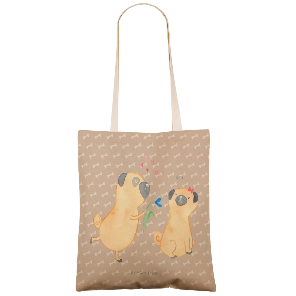 Einkaufstasche Mops verliebt Tragetasche, Tasche, Beutel, Stofftasche, Baumwolltasche, Umhängetasche, Shopper, Einkaufstasche, Beuteltasche, Hund, Hundemotiv, Haustier, Hunderasse, Tierliebhaber, Hundebesitzer, Sprüche, Mops, Möpse, Hundeliebe, verliebt, Liebe, Liebesspruch. Verlobt, Geschenk Freund, Partner