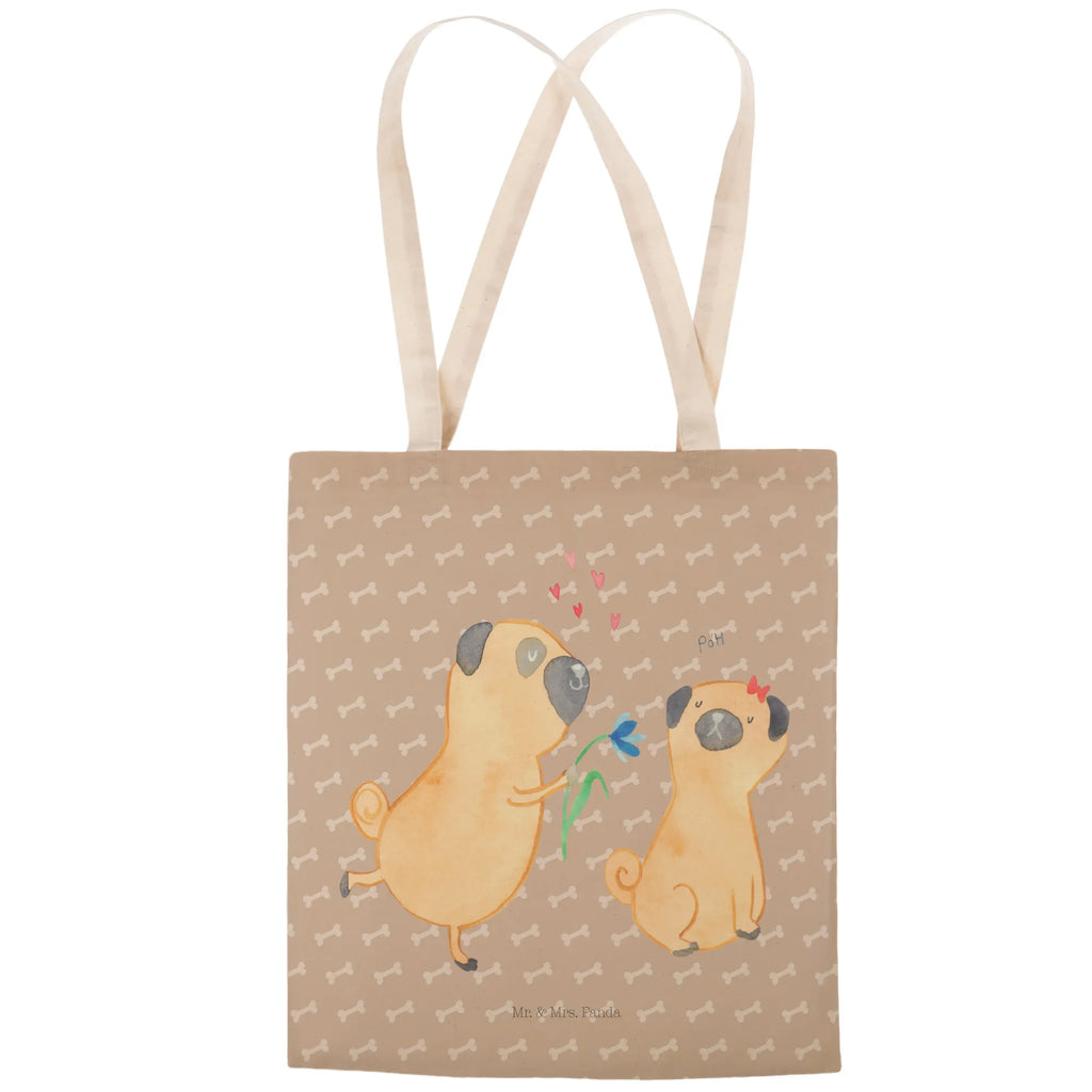 Einkaufstasche Mops verliebt Tragetasche, Tasche, Beutel, Stofftasche, Baumwolltasche, Umhängetasche, Shopper, Einkaufstasche, Beuteltasche, Hund, Hundemotiv, Haustier, Hunderasse, Tierliebhaber, Hundebesitzer, Sprüche, Mops, Möpse, Hundeliebe, verliebt, Liebe, Liebesspruch. Verlobt, Geschenk Freund, Partner