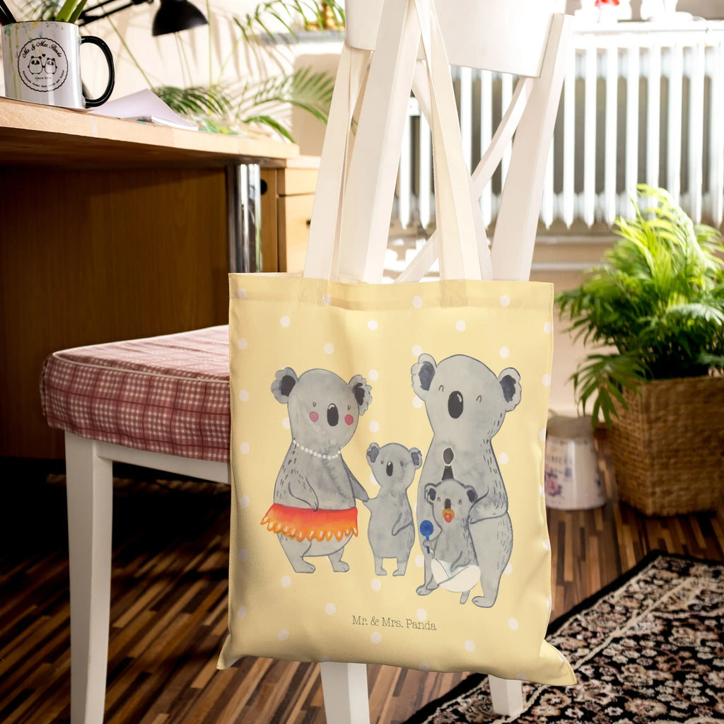 Einkaufstasche Koala Familie Tragetasche, Tasche, Beutel, Stofftasche, Baumwolltasche, Umhängetasche, Shopper, Einkaufstasche, Beuteltasche, Familie, Vatertag, Muttertag, Bruder, Schwester, Mama, Papa, Oma, Opa, Koala, Koalas, Family, Kinder, Geschwister, Familienleben