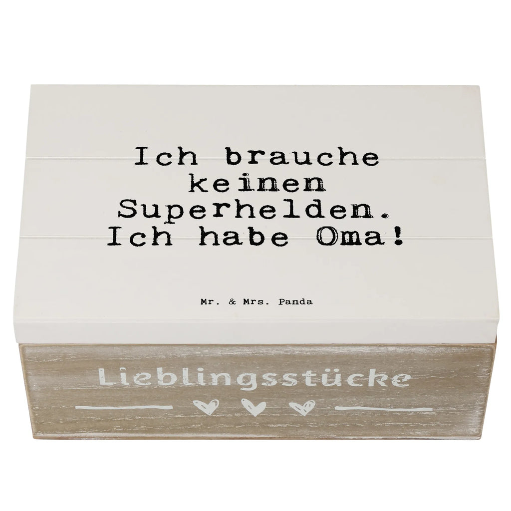 Holzkiste Sprüche und Zitate Ich brauche keinen Superhelden. Ich habe Oma! Holzkiste, Kiste, Schatzkiste, Truhe, Schatulle, XXL, Erinnerungsbox, Erinnerungskiste, Dekokiste, Aufbewahrungsbox, Geschenkbox, Geschenkdose, Spruch, Sprüche, lustige Sprüche, Weisheiten, Zitate, Spruch Geschenke, Spruch Sprüche Weisheiten Zitate Lustig Weisheit Worte