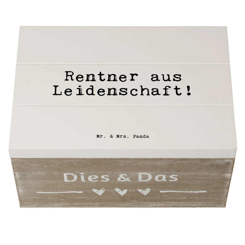 Holzkiste Sprüche und Zitate Rentner aus Leidenschaft! Holzkiste, Kiste, Schatzkiste, Truhe, Schatulle, XXL, Erinnerungsbox, Erinnerungskiste, Dekokiste, Aufbewahrungsbox, Geschenkbox, Geschenkdose, Spruch, Sprüche, lustige Sprüche, Weisheiten, Zitate, Spruch Geschenke, Spruch Sprüche Weisheiten Zitate Lustig Weisheit Worte