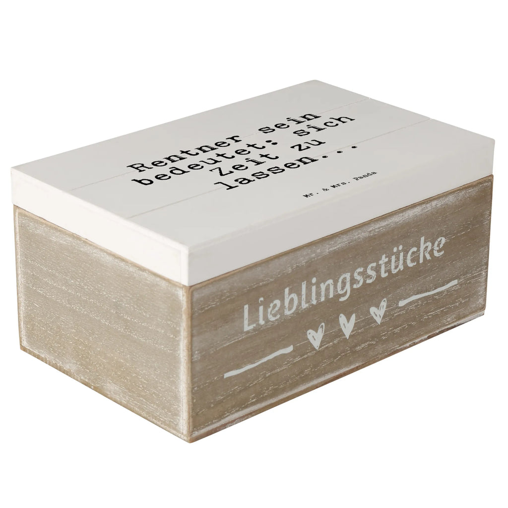 Holzkiste Sprüche und Zitate Rentner sein bedeutet: sich Zeit zu lassen... Holzkiste, Kiste, Schatzkiste, Truhe, Schatulle, XXL, Erinnerungsbox, Erinnerungskiste, Dekokiste, Aufbewahrungsbox, Geschenkbox, Geschenkdose, Spruch, Sprüche, lustige Sprüche, Weisheiten, Zitate, Spruch Geschenke, Spruch Sprüche Weisheiten Zitate Lustig Weisheit Worte