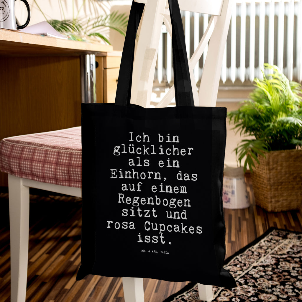 Tragetasche Ich bin glücklicher als... Beuteltasche, Beutel, Einkaufstasche, Jutebeutel, Stoffbeutel, Tasche, Shopper, Umhängetasche, Strandtasche, Schultertasche, Stofftasche, Tragetasche, Badetasche, Jutetasche, Einkaufstüte, Laptoptasche, Spruch, Sprüche, lustige Sprüche, Weisheiten, Zitate, Spruch Geschenke, Spruch Sprüche Weisheiten Zitate Lustig Weisheit Worte