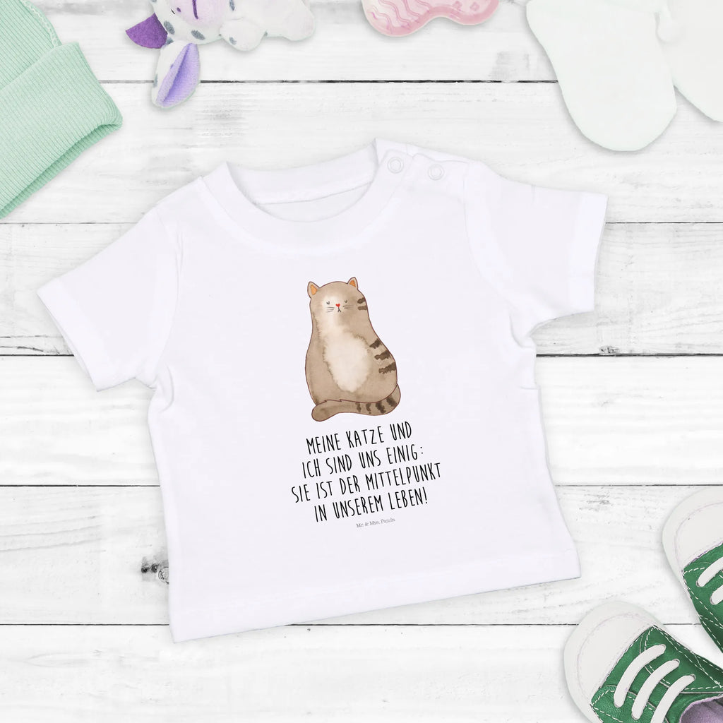 Organic Baby Shirt Katze Sitzen Baby T-Shirt, Jungen Baby T-Shirt, Mädchen Baby T-Shirt, Shirt, Katze, Katzenmotiv, Katzenfan, Katzendeko, Katzenfreund, Katzenliebhaber, Katzenprodukte, Katzenartikel, Katzenaccessoires, Katzensouvenirs, Katzenliebhaberprodukte, Katzenmotive, Katzen, Kater, Mietze, Cat, Cats, Katzenhalter, Katzenbesitzerin, Haustier, Katzenliebe, Lebensinhalt, Liebe, Mittelpunkt, Familie