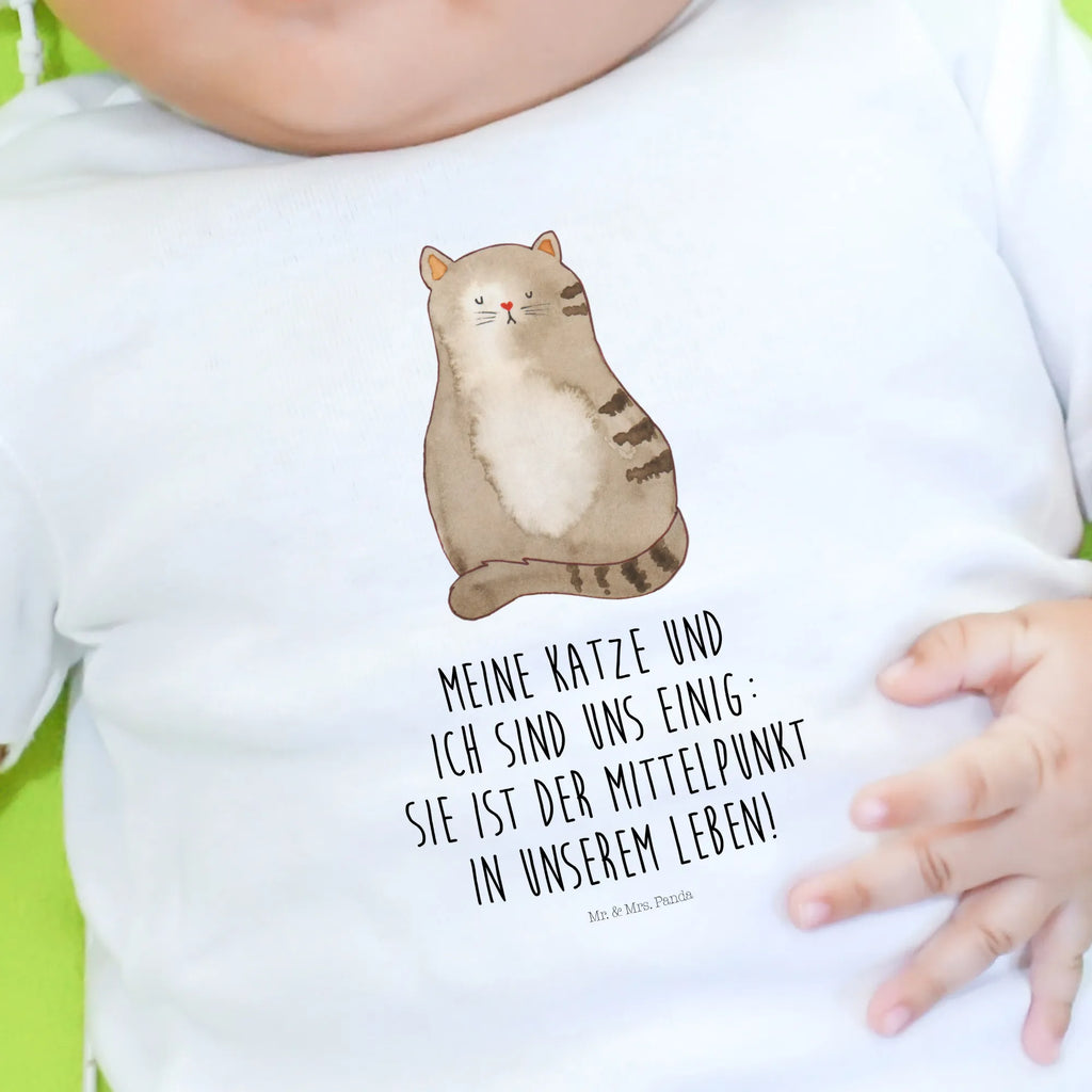 Organic Baby Shirt Katze Sitzen Baby T-Shirt, Jungen Baby T-Shirt, Mädchen Baby T-Shirt, Shirt, Katze, Katzenmotiv, Katzenfan, Katzendeko, Katzenfreund, Katzenliebhaber, Katzenprodukte, Katzenartikel, Katzenaccessoires, Katzensouvenirs, Katzenliebhaberprodukte, Katzenmotive, Katzen, Kater, Mietze, Cat, Cats, Katzenhalter, Katzenbesitzerin, Haustier, Katzenliebe, Lebensinhalt, Liebe, Mittelpunkt, Familie