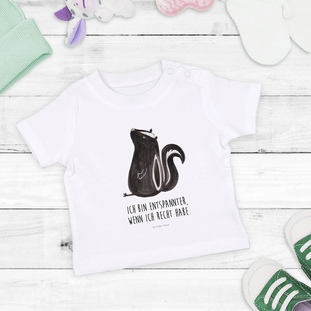 Organic Baby Shirt Stinktier Sitzen Baby T-Shirt, Jungen Baby T-Shirt, Mädchen Baby T-Shirt, Shirt, Stinktier, Skunk, Wildtier, Raubtier, Stinker, Stinki, Spruch, Büro, Recht, Besserwisser