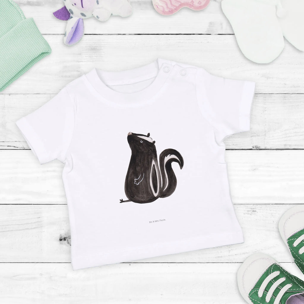 Organic Baby Shirt Stinktier Sitzen Baby T-Shirt, Jungen Baby T-Shirt, Mädchen Baby T-Shirt, Shirt, Stinktier, Skunk, Wildtier, Raubtier, Stinker, Stinki, Spruch, Büro, Recht, Besserwisser