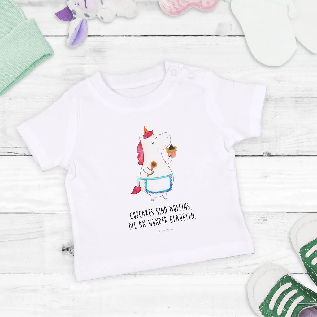 Organic Baby Shirt Einhorn Küche Baby T-Shirt, Jungen Baby T-Shirt, Mädchen Baby T-Shirt, Shirt, Einhorn, Einhörner, Einhorn Deko, Pegasus, Unicorn, backen, Muffin, Motivation, Träumer, träumen, Bäckerin, Hobbykoch, Koch, Torte, Kuchen