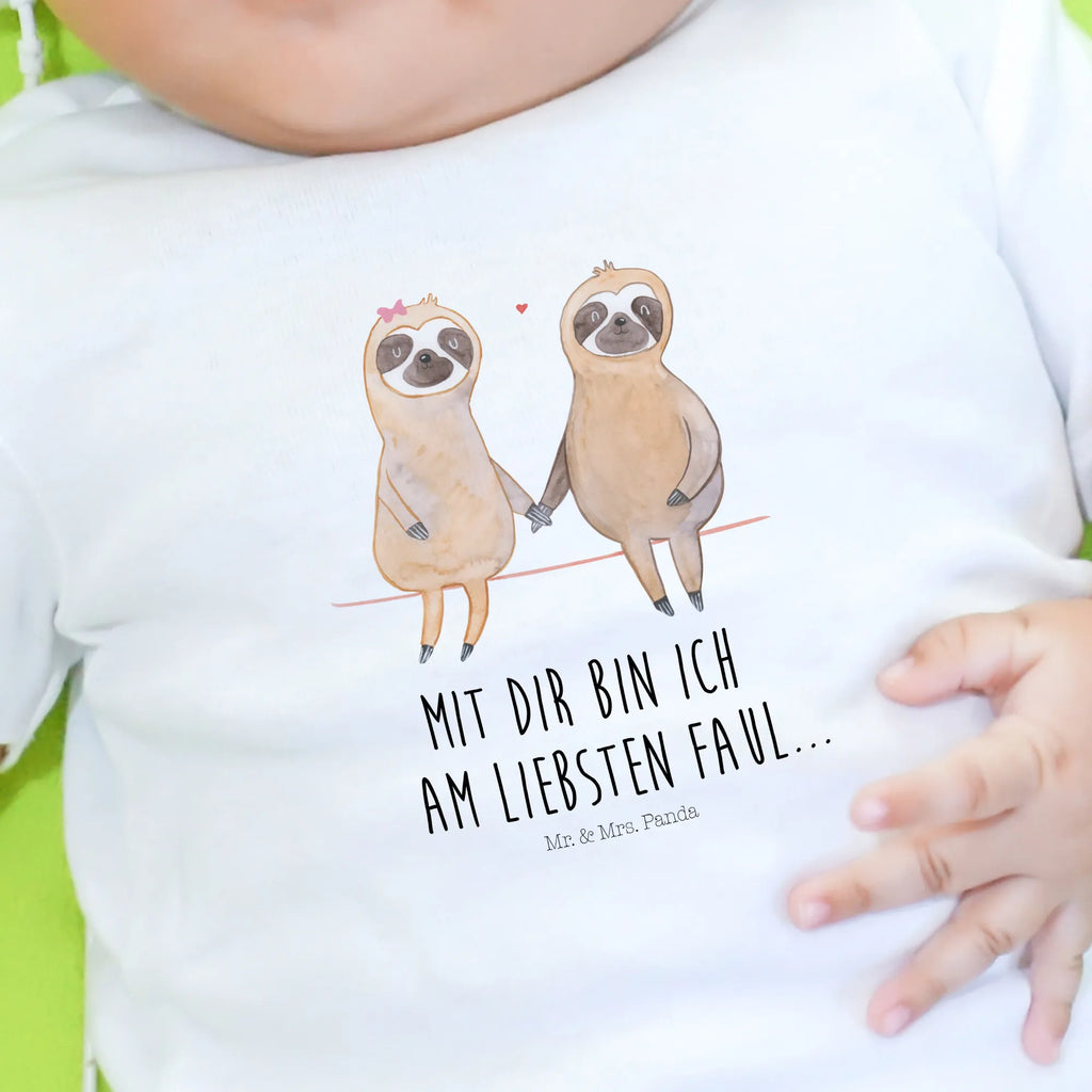 Organic Baby Shirt Faultier Pärchen Baby T-Shirt, Jungen Baby T-Shirt, Mädchen Baby T-Shirt, Shirt, Faultier, Faultier Geschenk, Faultier Deko, Faultiere, faul, Lieblingstier, Liebe, Liebespaar, Faultierliebe, Faultierpärchen, verliebt, verlobt, gemeinsam, relaxen, Pärchen, Beziehung, Langsamkeit