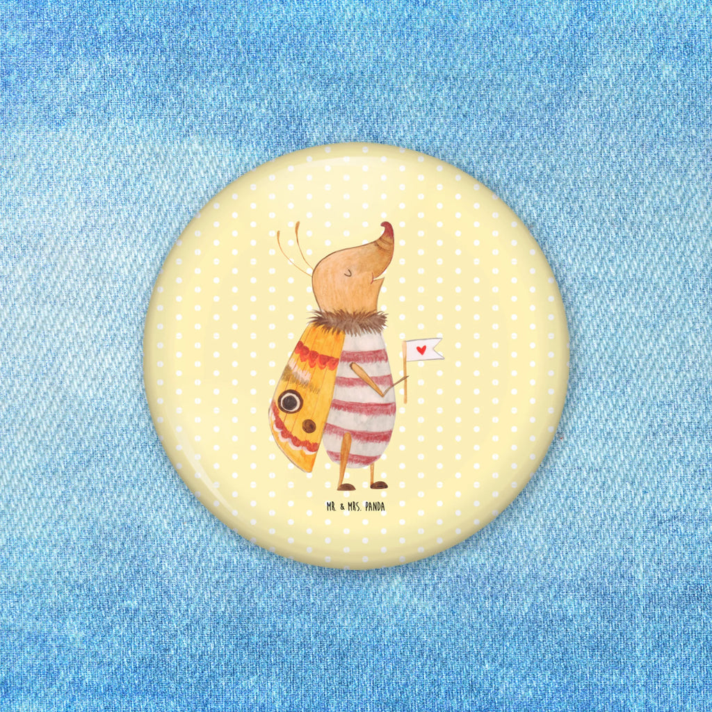 Button Nachtfalter mit Fähnchen 50mm Button, Button, Pin, Anstecknadel, Tiermotive, Gute Laune, lustige Sprüche, Tiere, Nachtfalter, Käfer, Spruch lustig, Spruch witzig, süß, niedlich, Küche Deko, Was kostet die Welt