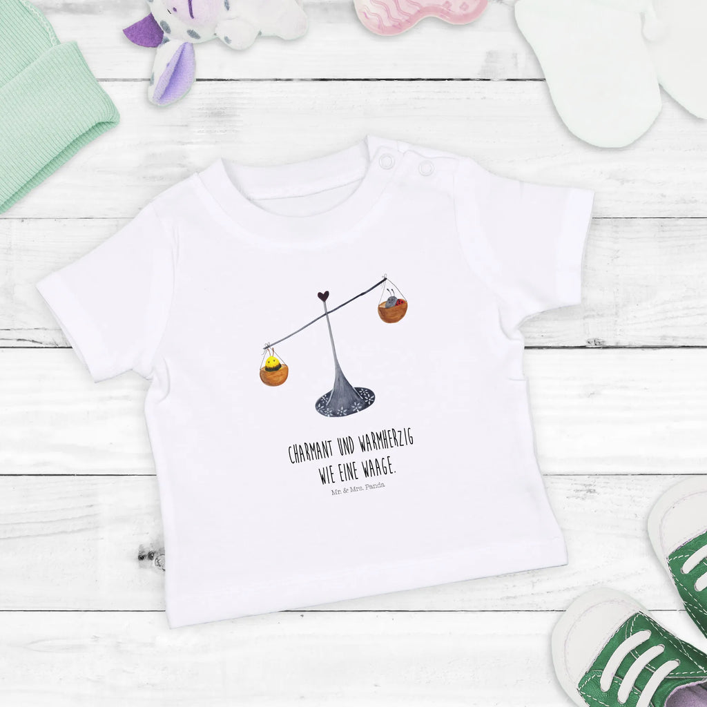 Organic Baby Shirt Sternzeichen Waage Baby T-Shirt, Jungen Baby T-Shirt, Mädchen Baby T-Shirt, Shirt, Tierkreiszeichen, Sternzeichen, Horoskop, Astrologie, Aszendent, Waage, Waage Geschenk, Waage Sternzeichen, Geschenk Oktober, Geschenk September, Geburtstag Oktober, Geburtstag September, Gleichgewicht, Marienkäfer, Hummel, Biene